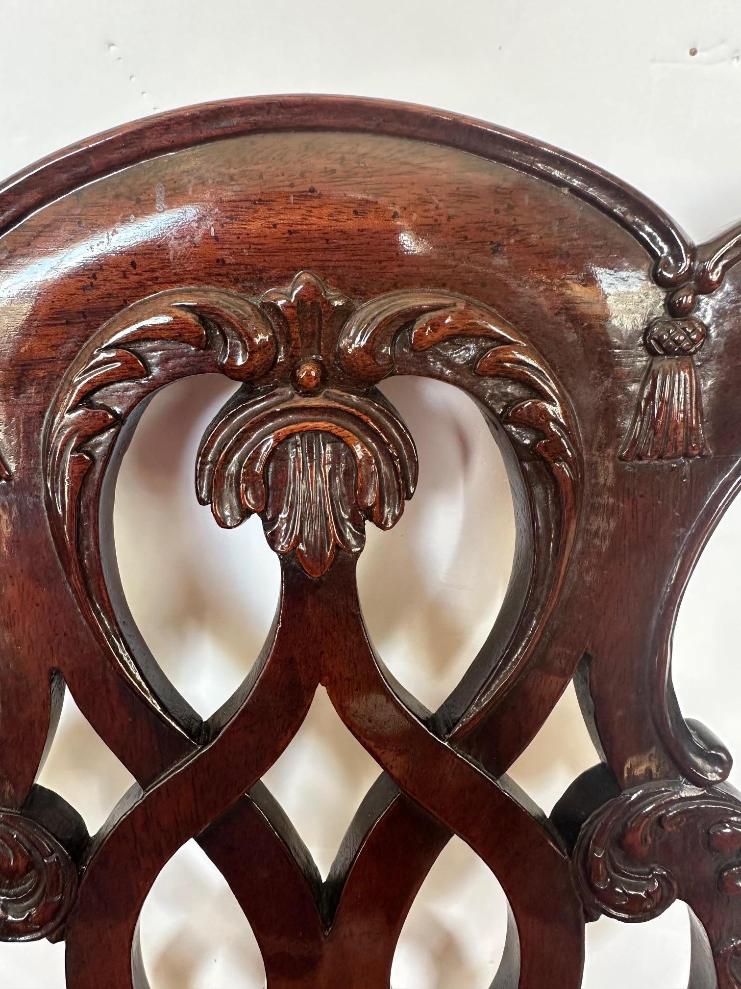 American Classic Set of 6 Mahogany Chippendale Style Dining Chairs For Sale