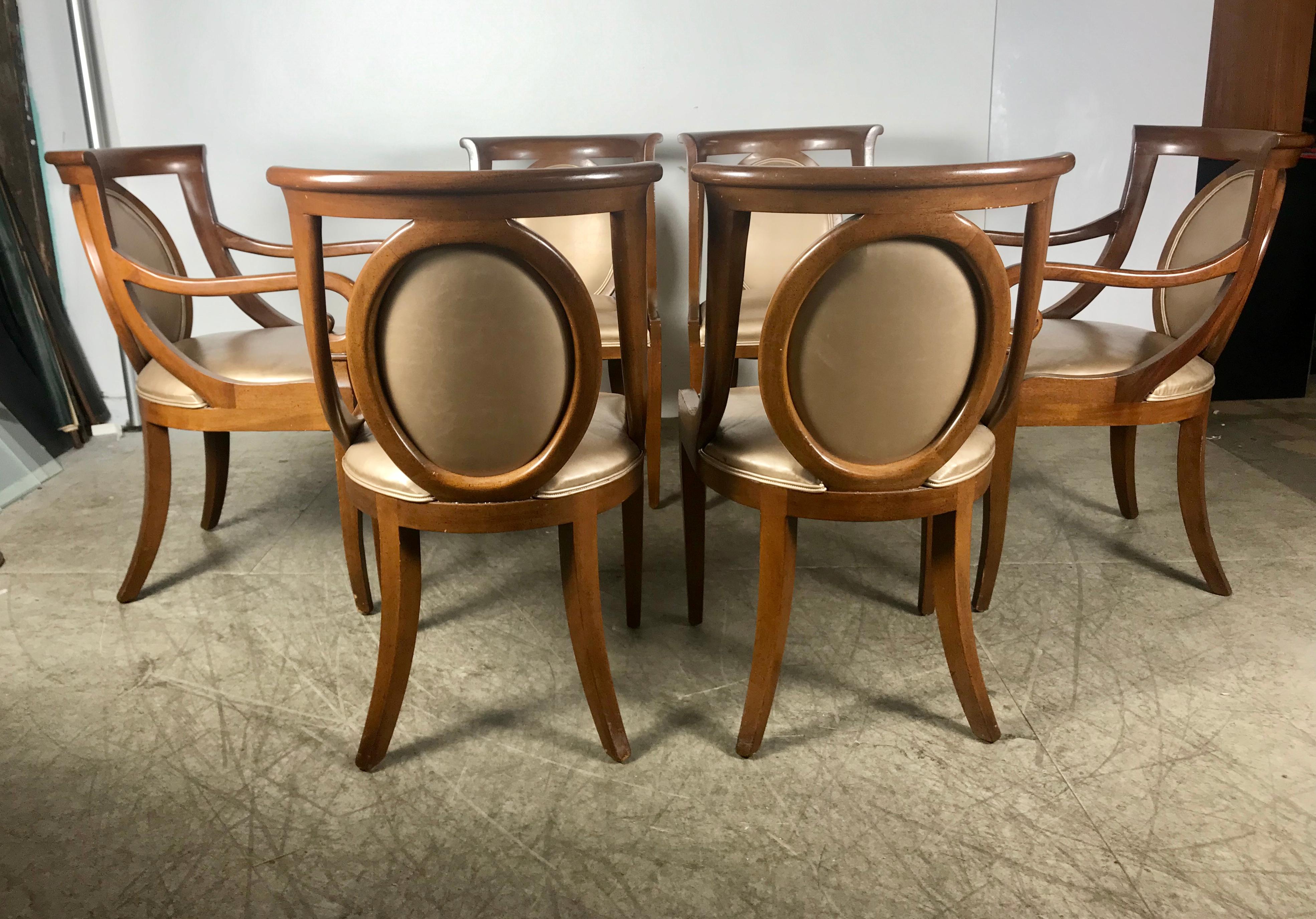 Cuir Ensemble classique de 6 chaises de salle à manger Regency par Bethlehem Furniture en vente