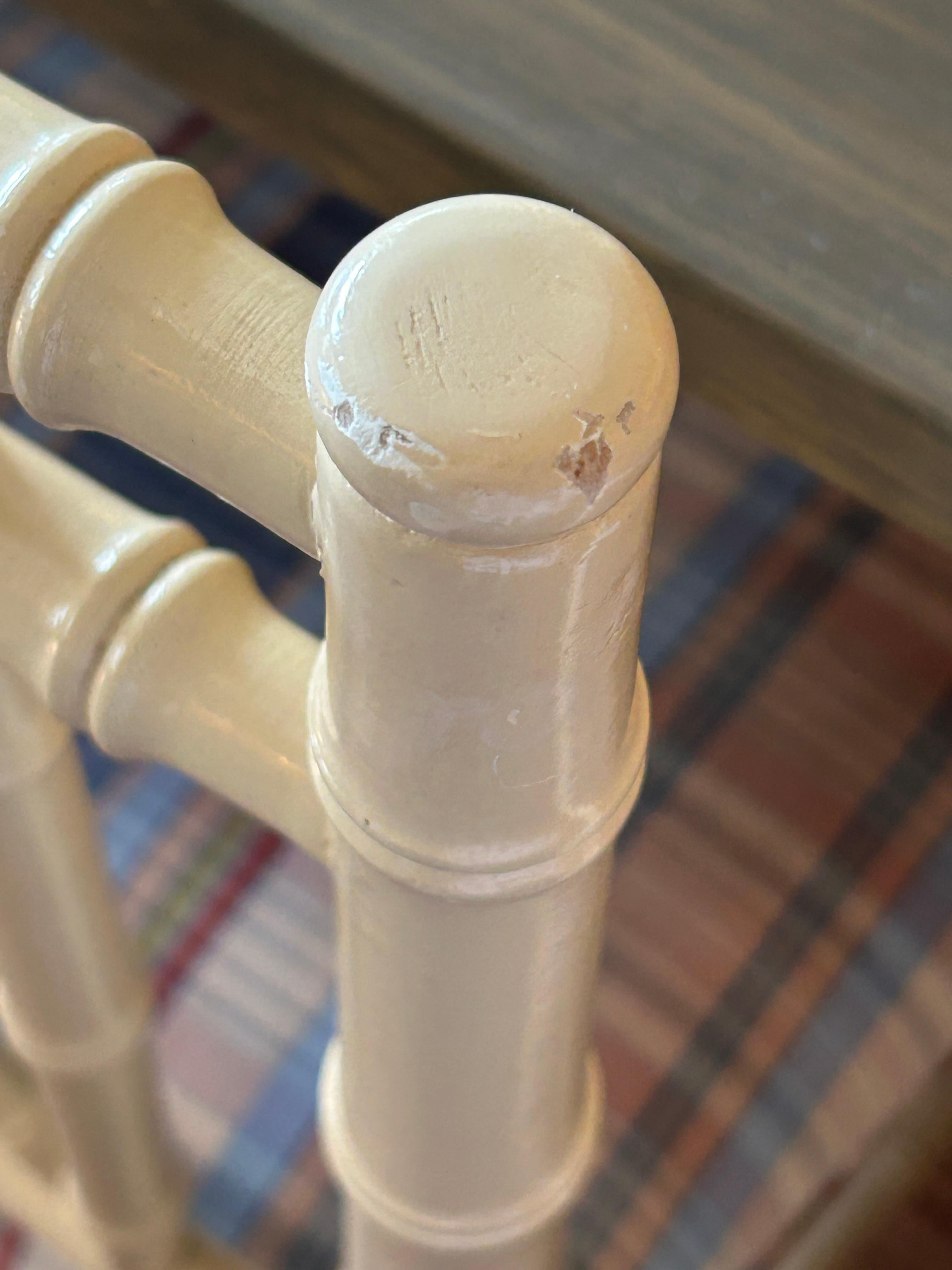 Clásico Juego de 8 Sillas de Comedor de Bambú Pintado Estilo Chinoiserie en venta 9