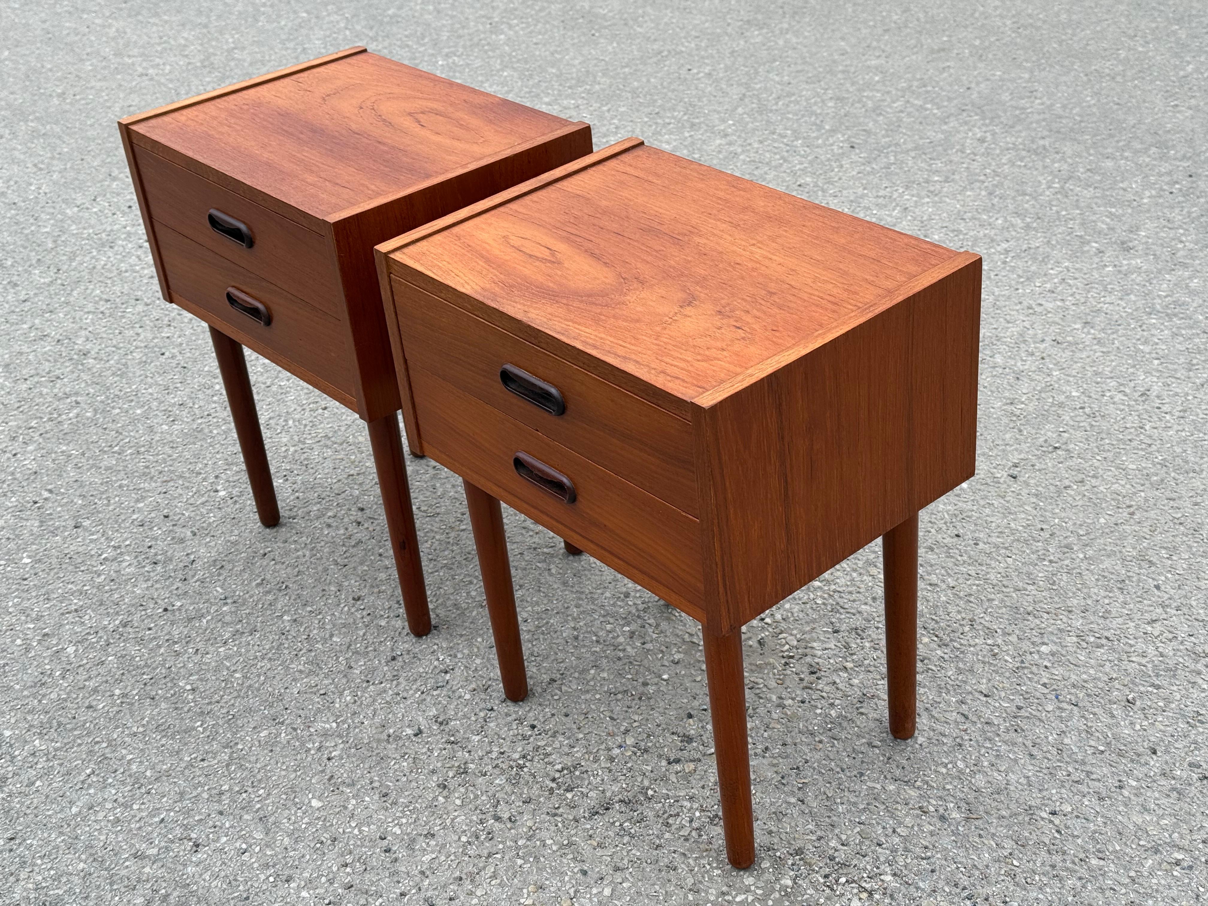 Classic set of Danish Mid century modern teak Night stands from the golden era For Sale 3