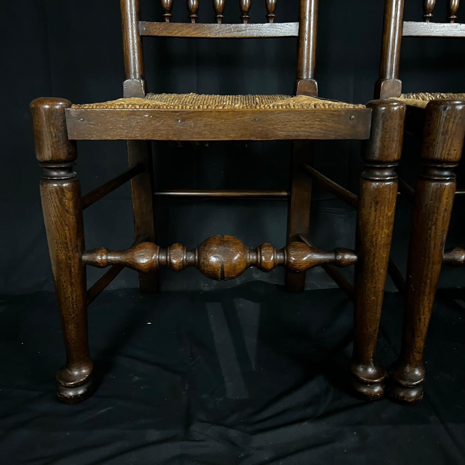 English Classic Set of Four Early 19th Century Carved Oak British Dining Side Chairs For Sale