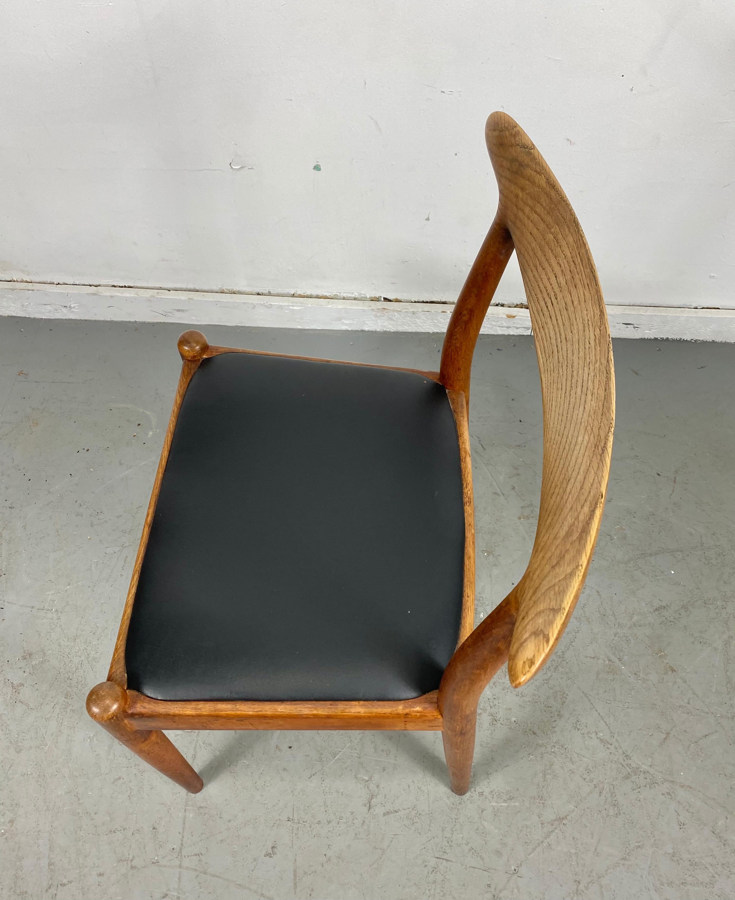 Classic Set of Four W2 Dining Chairs by Hans Wegner / Denmark 7