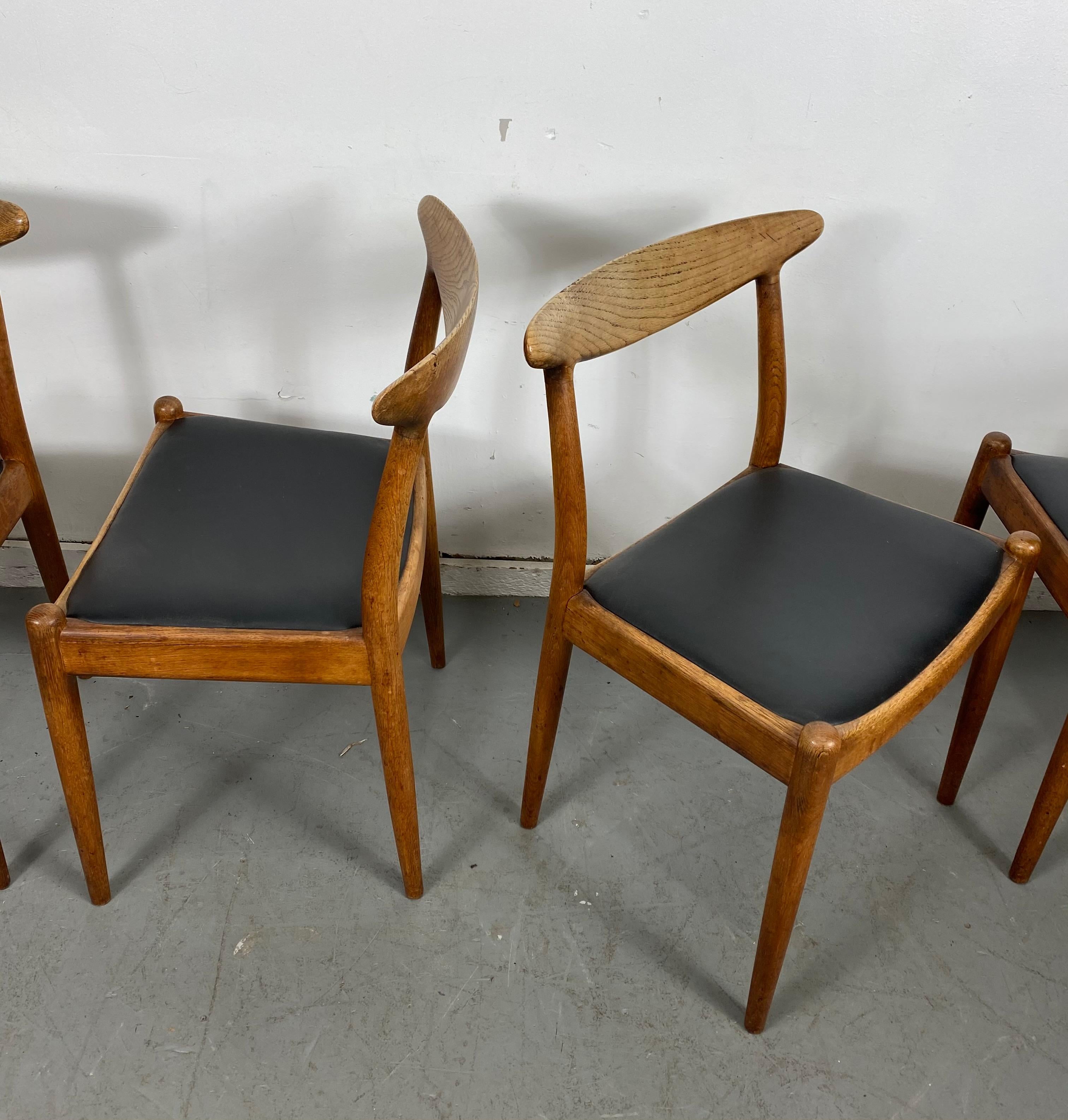 Classic Set of Four W2 Dining Chairs by Hans Wegner / Denmark 1