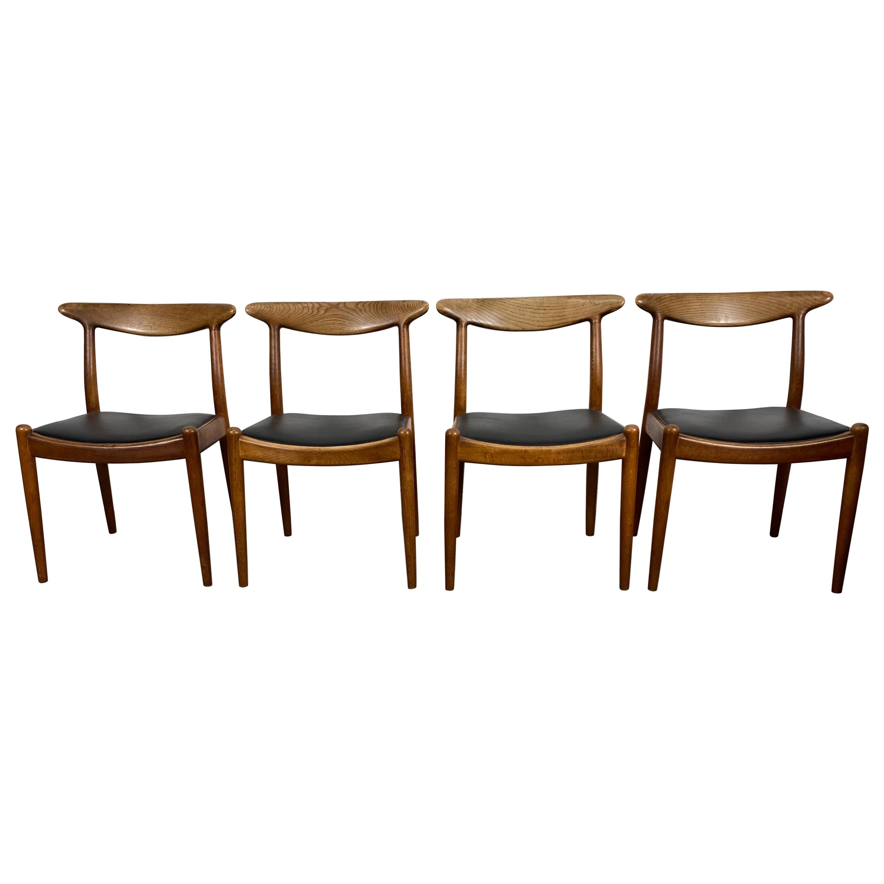 Classic Set of Four W2 Dining Chairs by Hans Wegner / Denmark