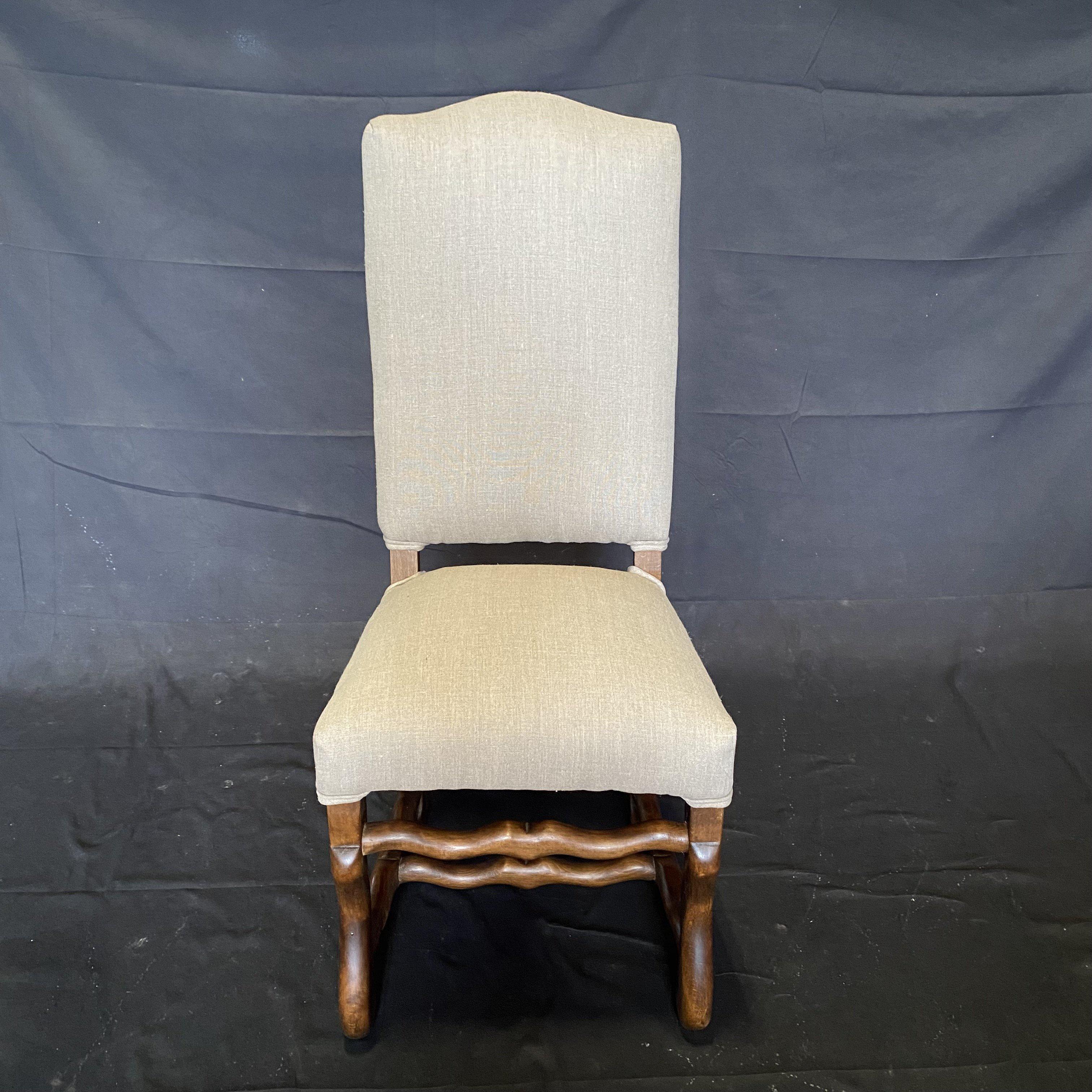Classic Set of Six Vintage French Walnut Os de Mouton Dining Side Chairs In Good Condition In Hopewell, NJ
