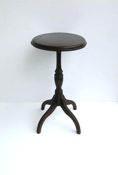 Classic Side Drinks Table Queen Anne Style
