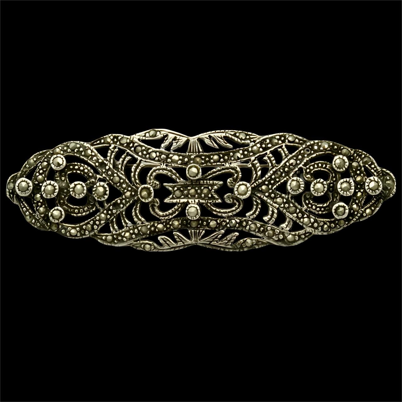 Classic Silver Marcasite Brooch circa 1930s For Sale 2