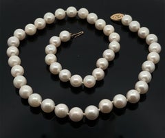 Classic Single Strand 8-8.5mm Pearl Necklace w/ 14k Yellow Gold Filigree Clasp