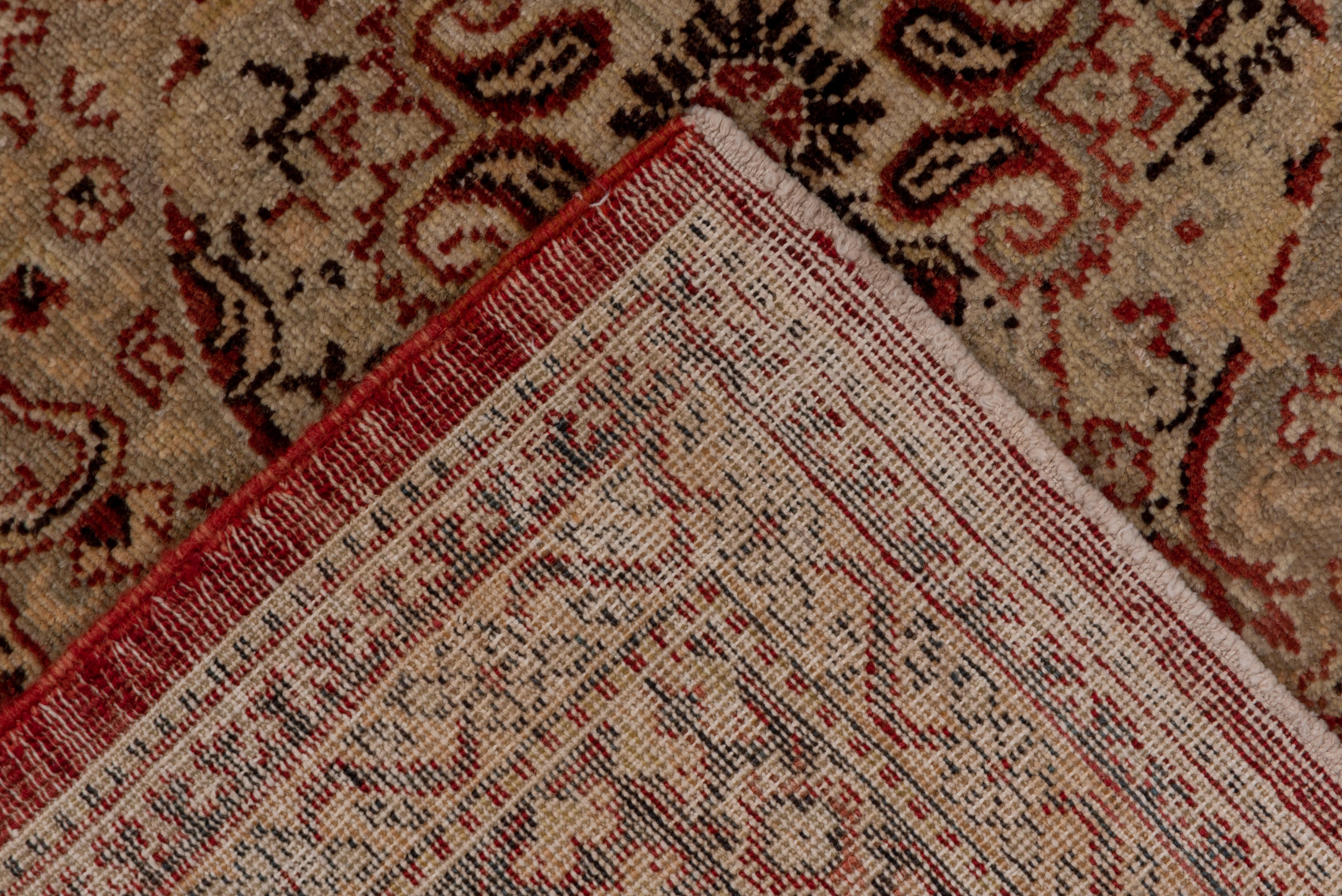 Classic Sivas Runner, Wide, Red Field, circa 1930s In Good Condition For Sale In New York, NY