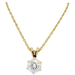 Collier pendentif classique à six griffes en diamants