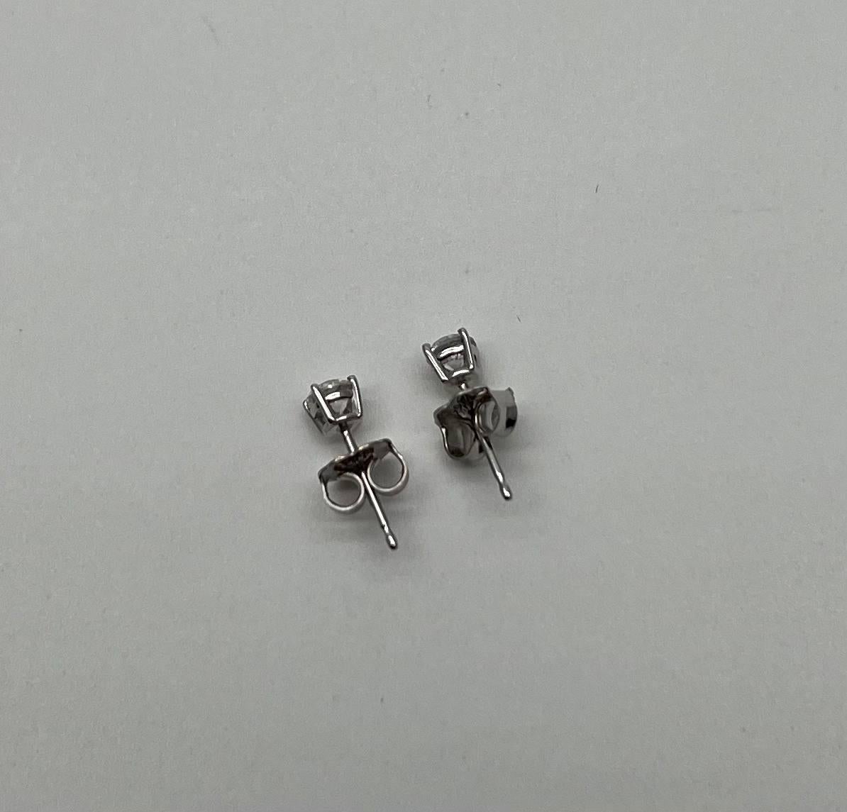 Women's Classic Small Diamond Round Shape Brilliant Cut 14K White Gold Stud Earrings For Sale