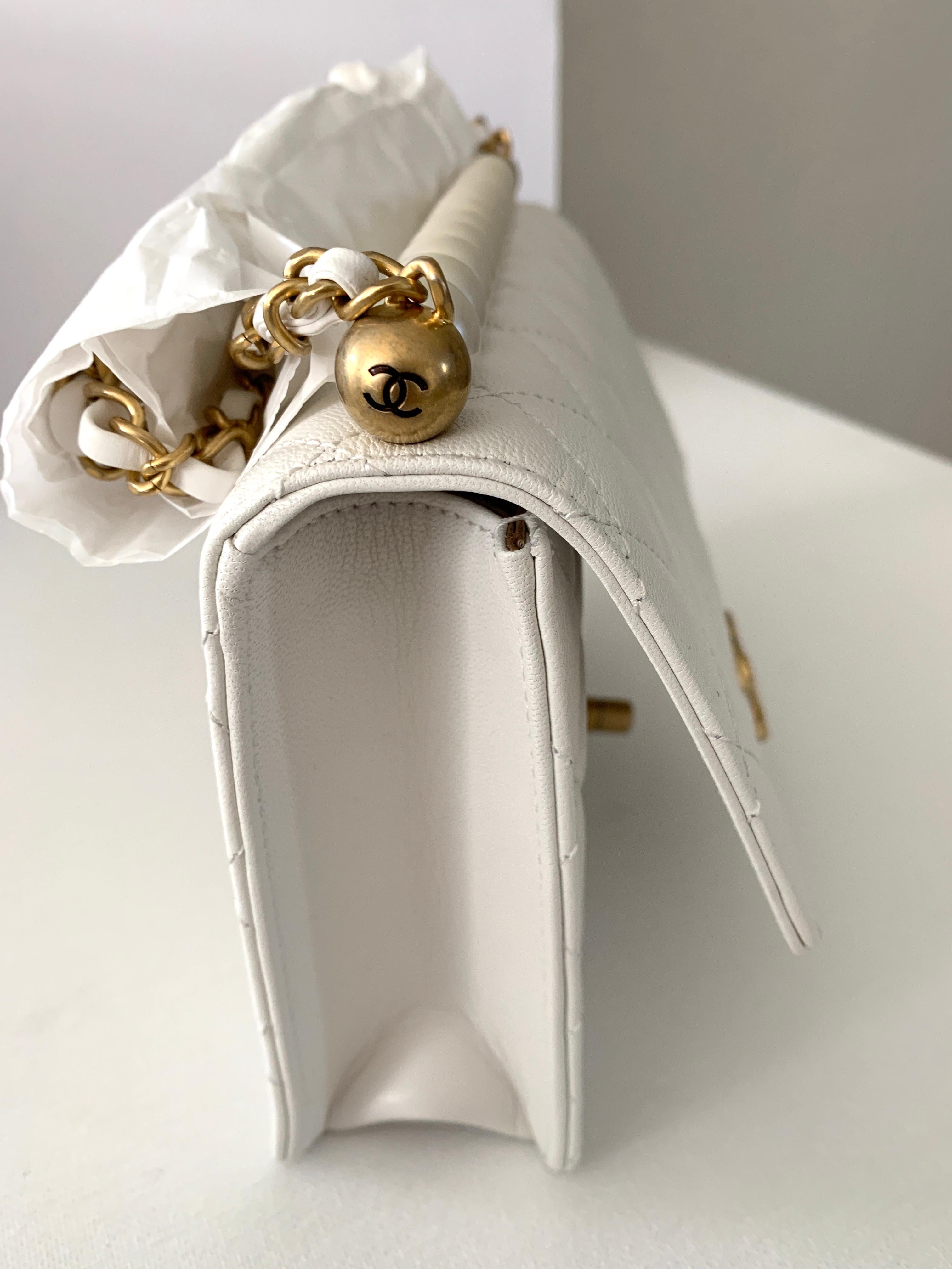 Beige Classic Small Flapbag Pearls Brush Gold White Goat Leather Shoulder Bag