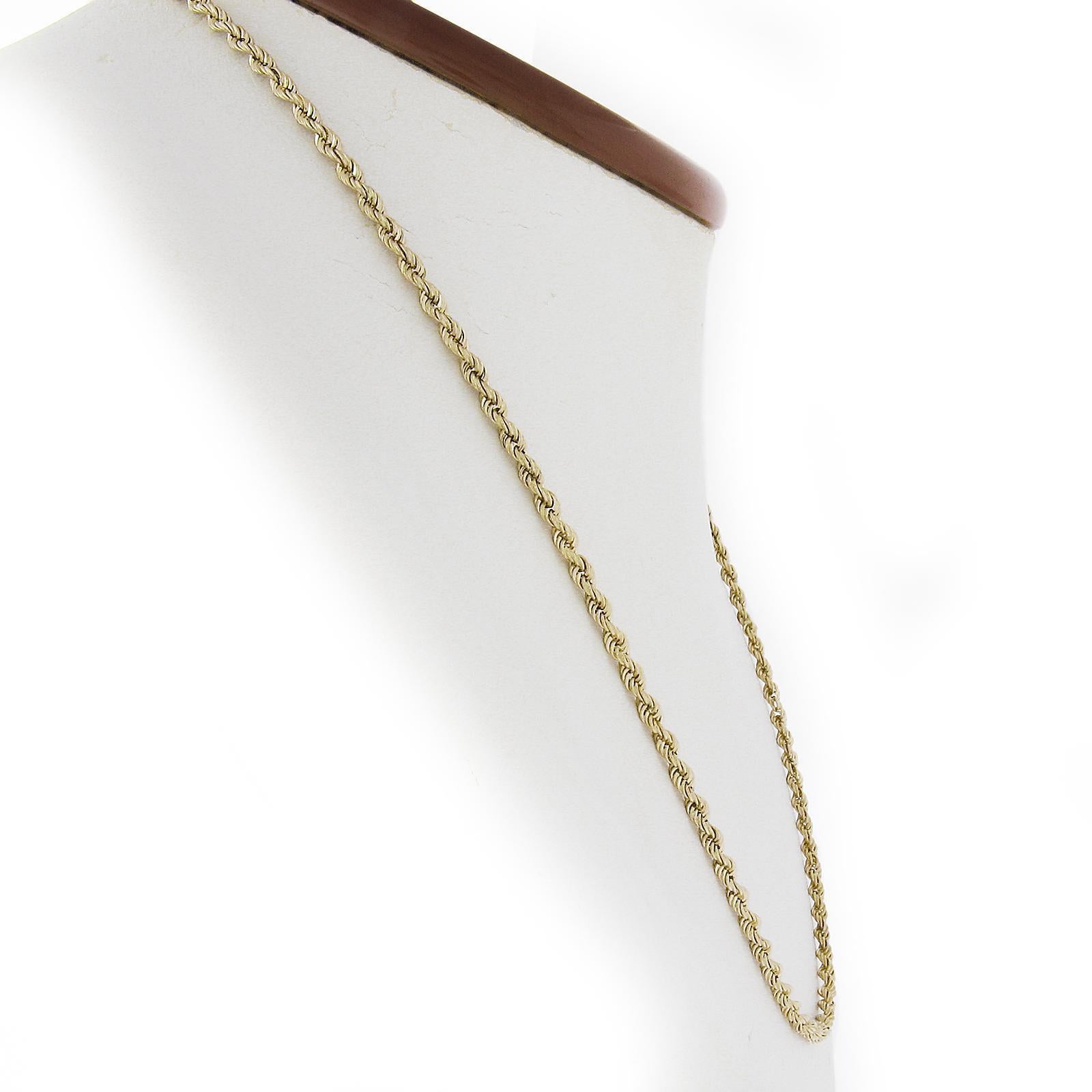 Material: Solid 14k Yellow Gold
Weight: 9.12 Grams
Chain Type: Rope Link
Chain Length: 18 Inches
Chain Thickness: 2.5mm
Clasp: Barrel Push Clasp w/ Safety Latch
Condition: Like new!
Stock Number: MK-16036899-24040507