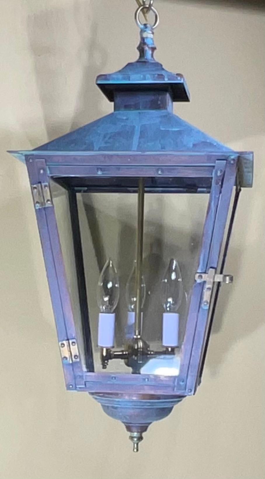 Suspension / Lanterne classique en cuivre massif et laiton en vente 4