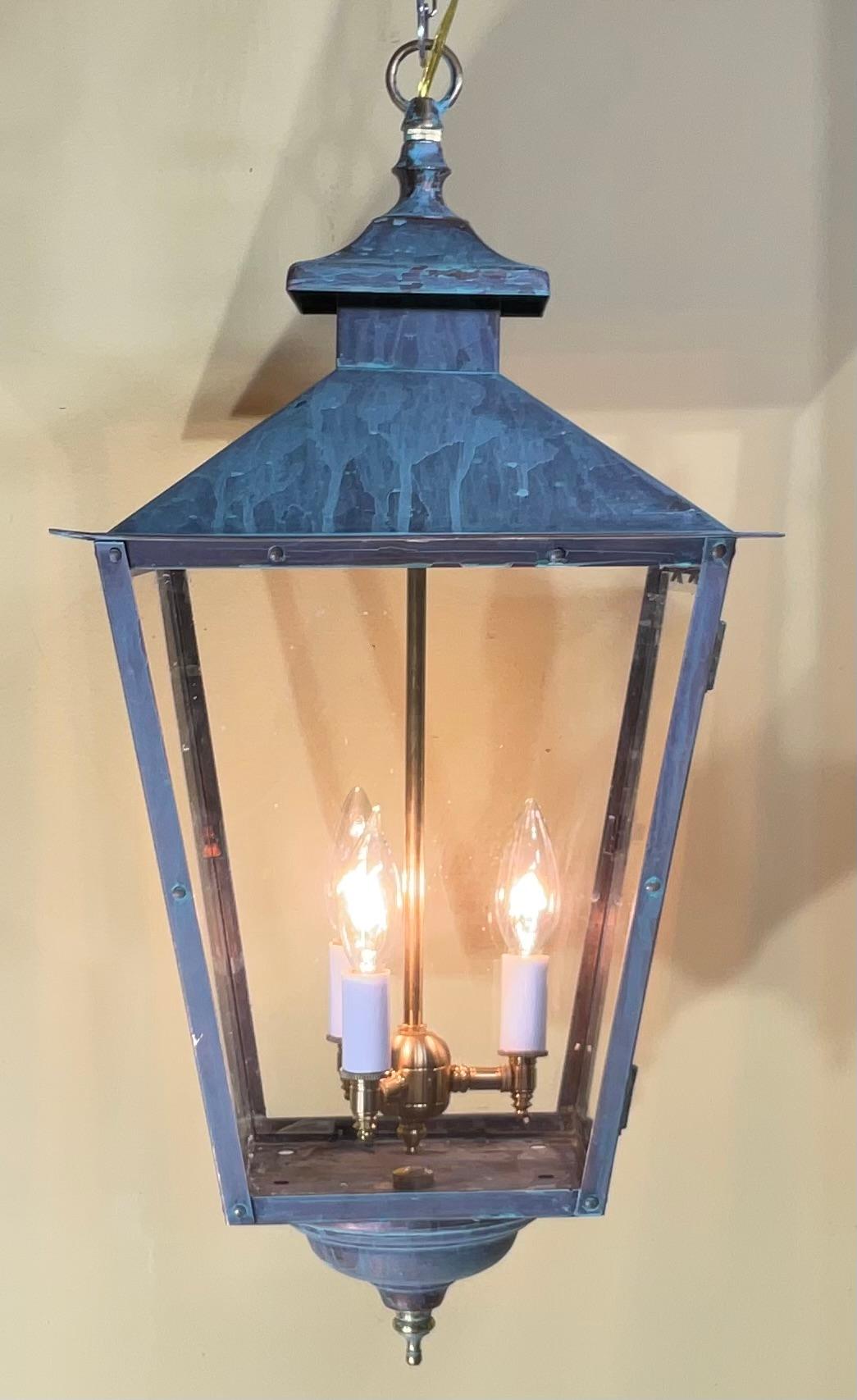 Américain Suspension / Lanterne classique en cuivre massif et laiton en vente