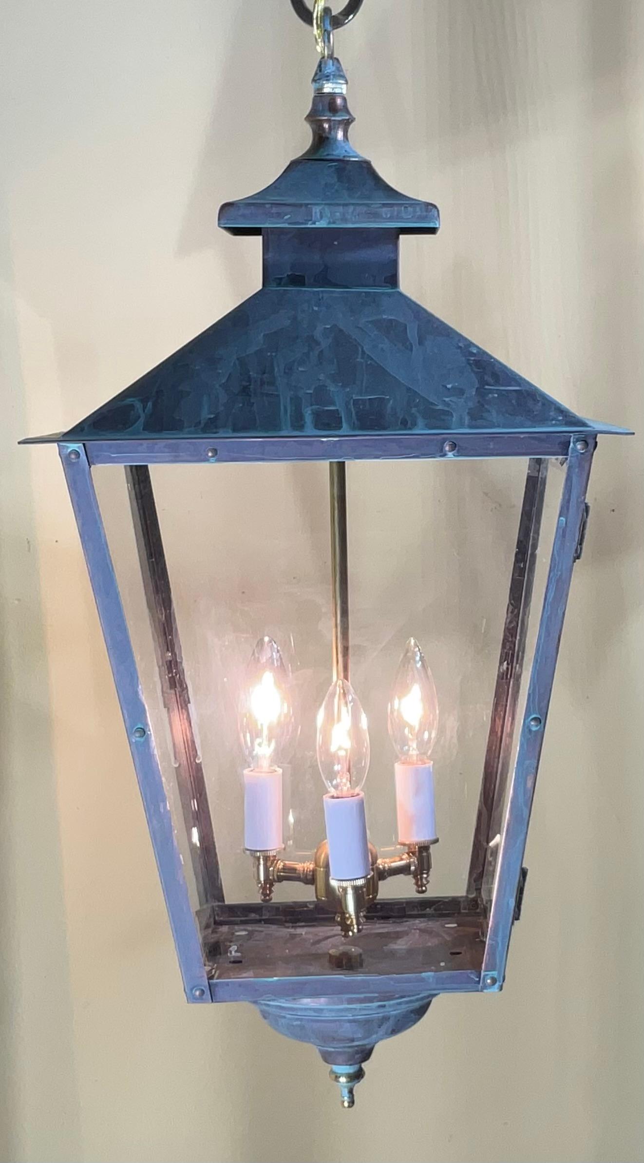 Classic Solid Copper & Brass Hanging Pendant / Lantern Light In Good Condition For Sale In Delray Beach, FL