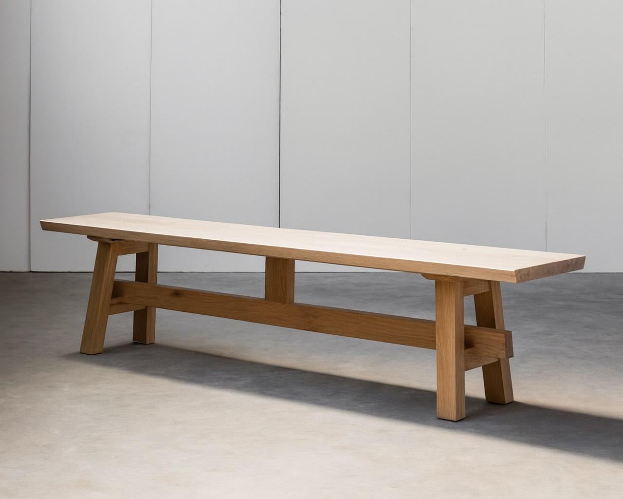 Moderne Banc classique en chêne massif de style rustique par An Heenuis en vente