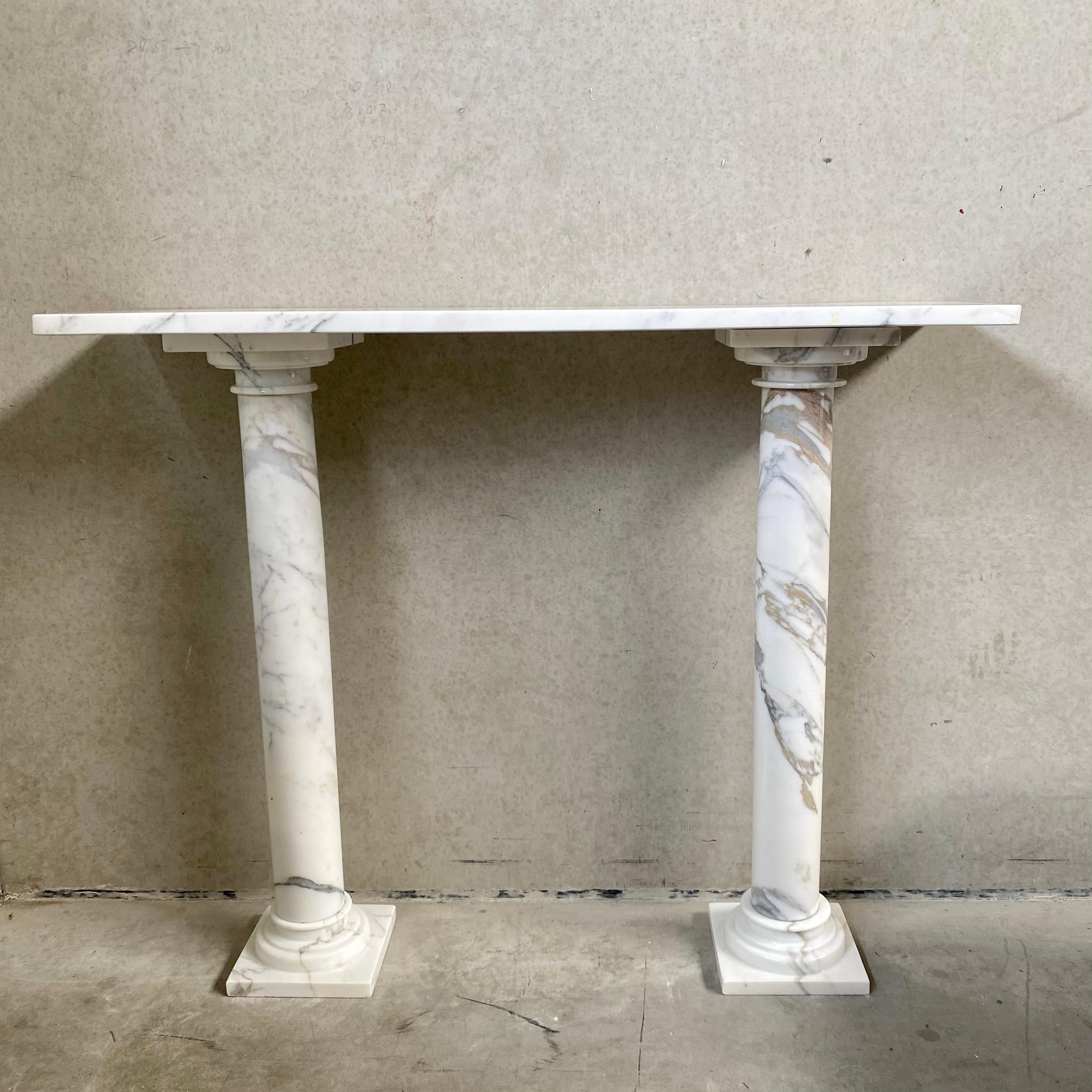 Classic Solid White Marble Console Table Side Table, Italy 1980 For Sale 12