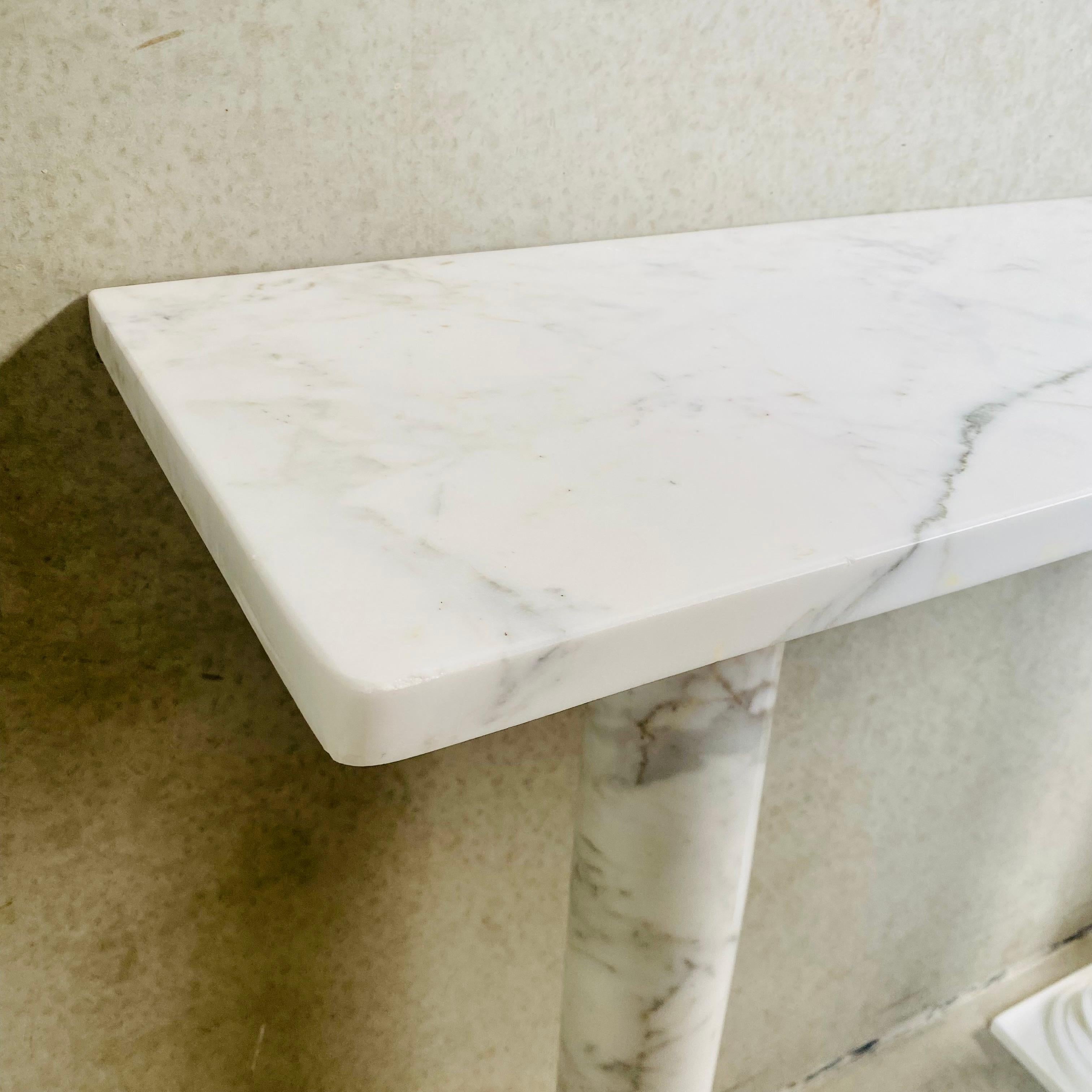 Classic Solid White Marble Console Table Side Table, Italy 1980 For Sale 3