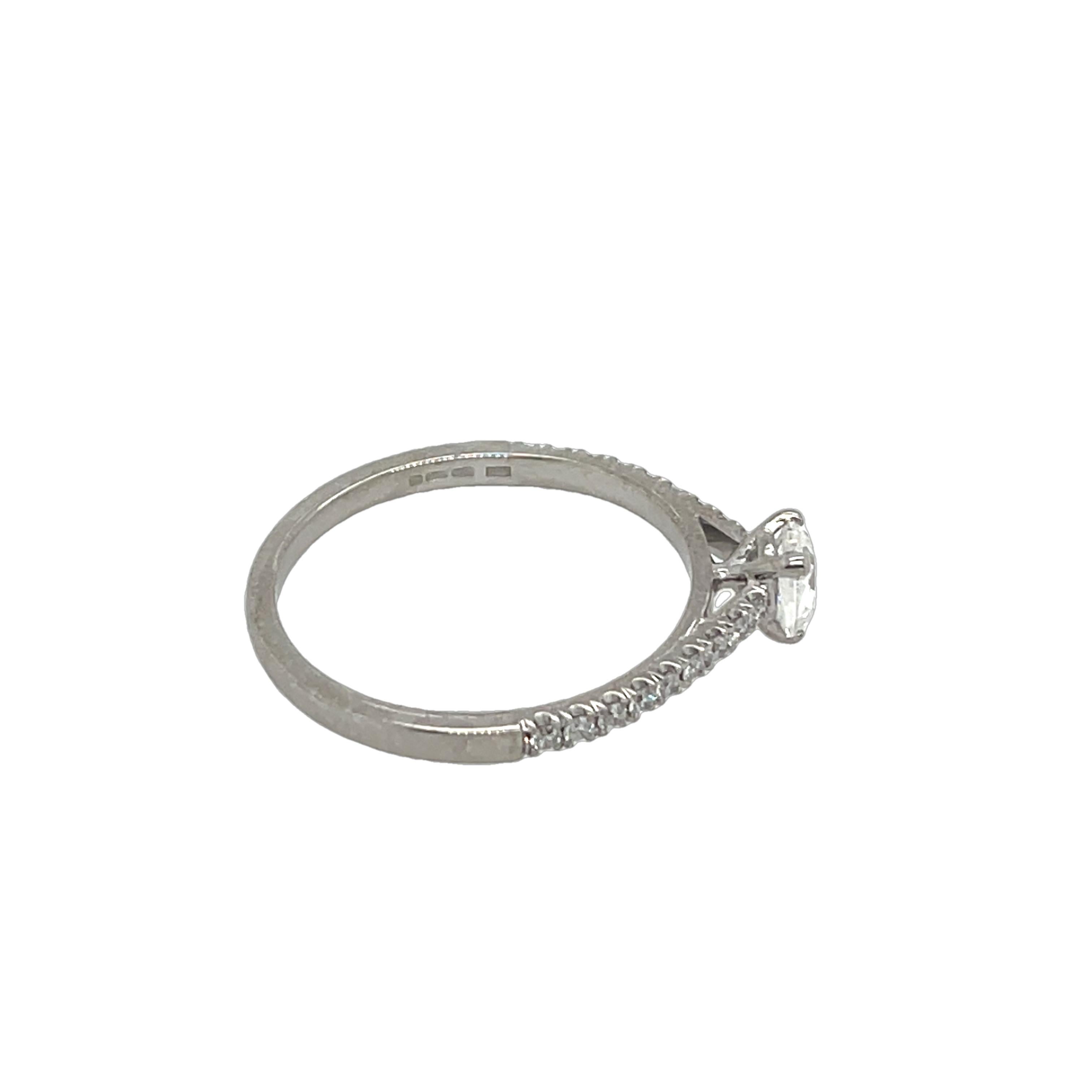 Anillo de compromiso de diamantes Solitario Clásico 0,50 ct F/SI2 GIA en Excelente estado para la venta en London, GB