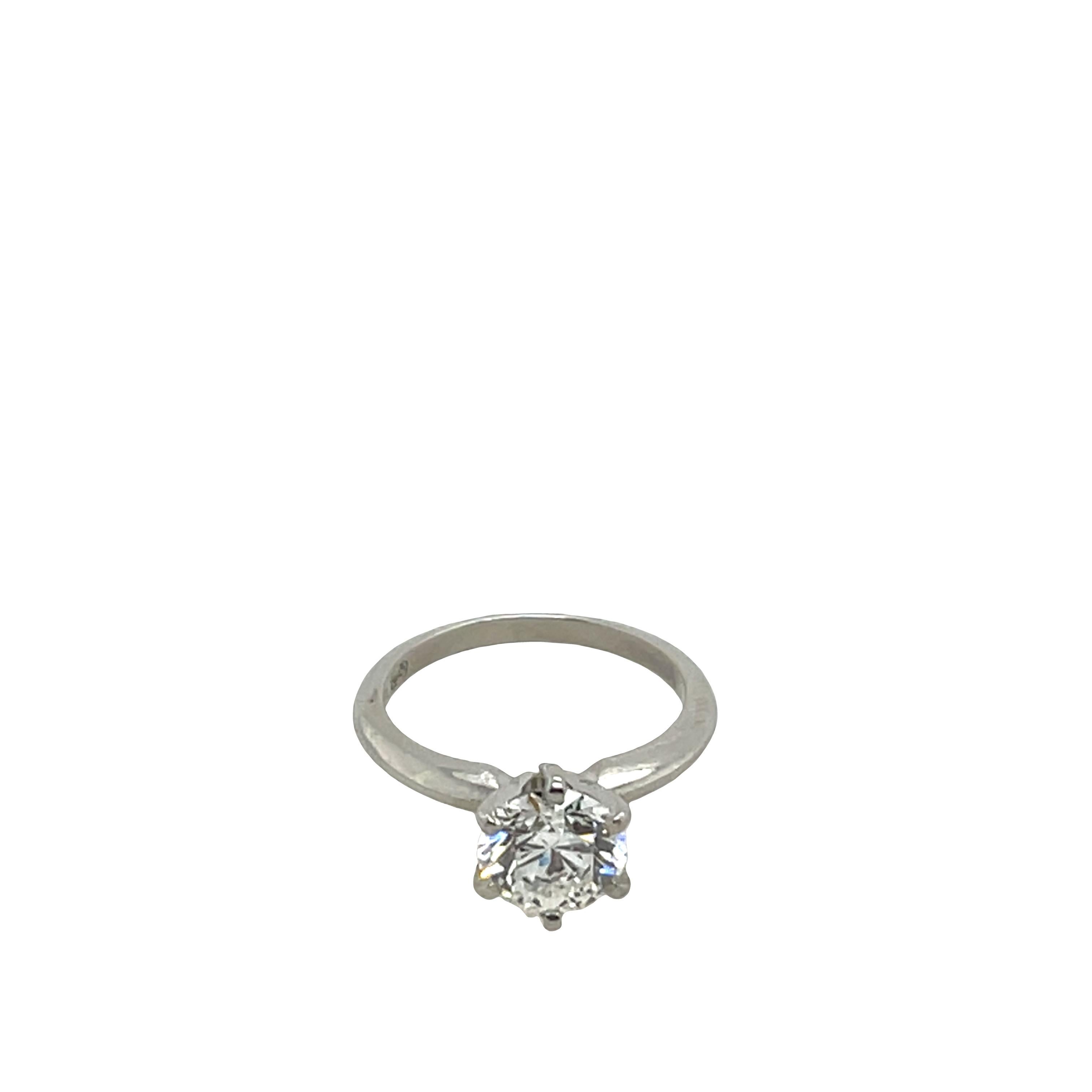 De las mujeres Anillo de compromiso de diamantes Solitario Clásico 1,21 ct F/VS2 Gia en platino en venta