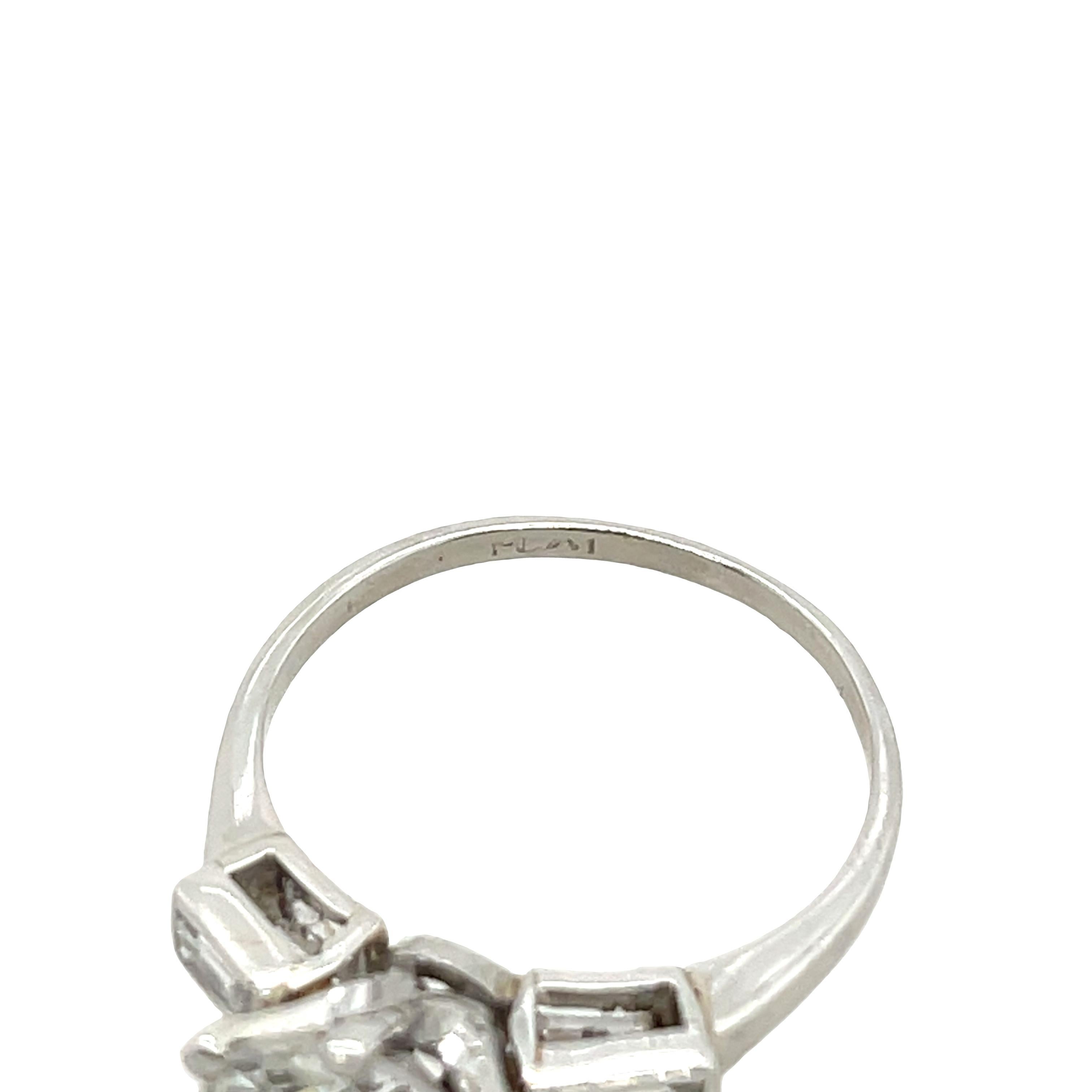 Classic Solitaire 2.32ct H/SI2 Diamond Engagement Ring in Platinum For Sale 1