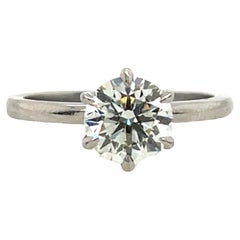 Anello di fidanzamento classico con diamante solitario GIA 1,34ct M/VS2 Taglio Brilliante Rotondo