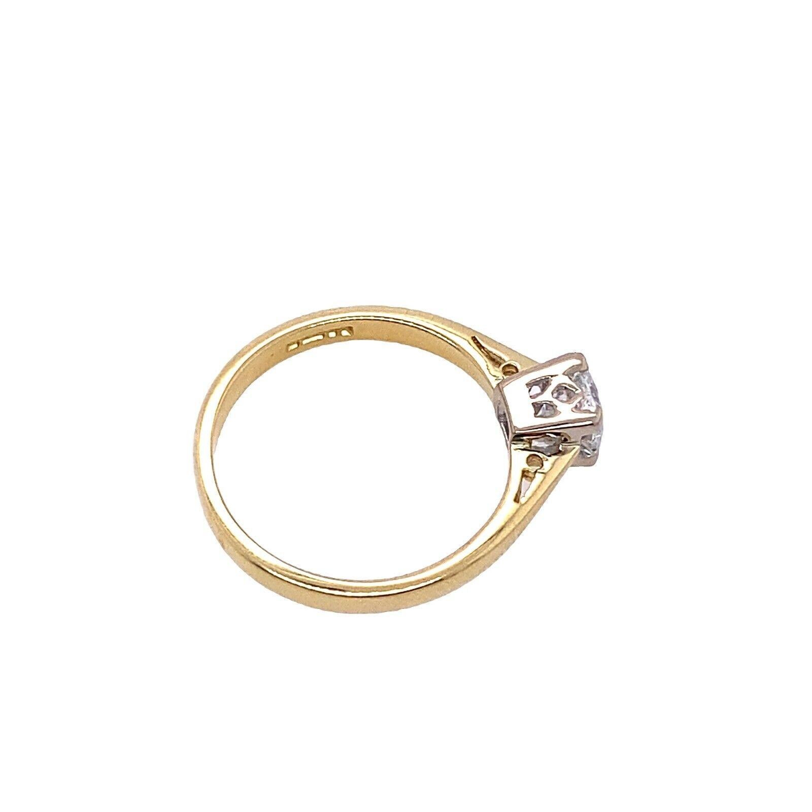Round Cut Classic Solitaire Princess Cut Ring in 18ct Yellow & White Gold, 0.50ct For Sale