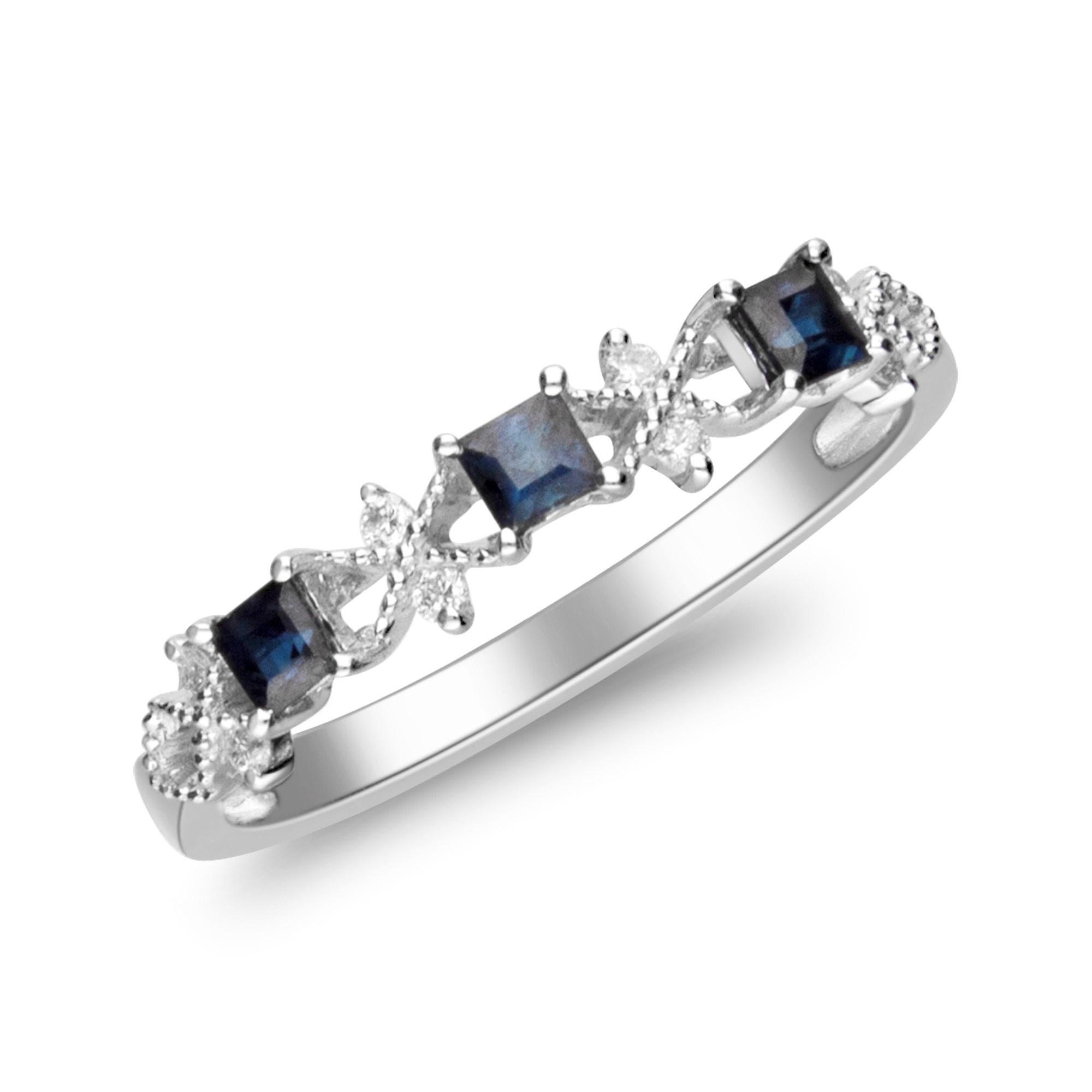 Classic Square Cut Blue Sapphire With Round Diamond 18 Karat White Gold Ring For Sale 1