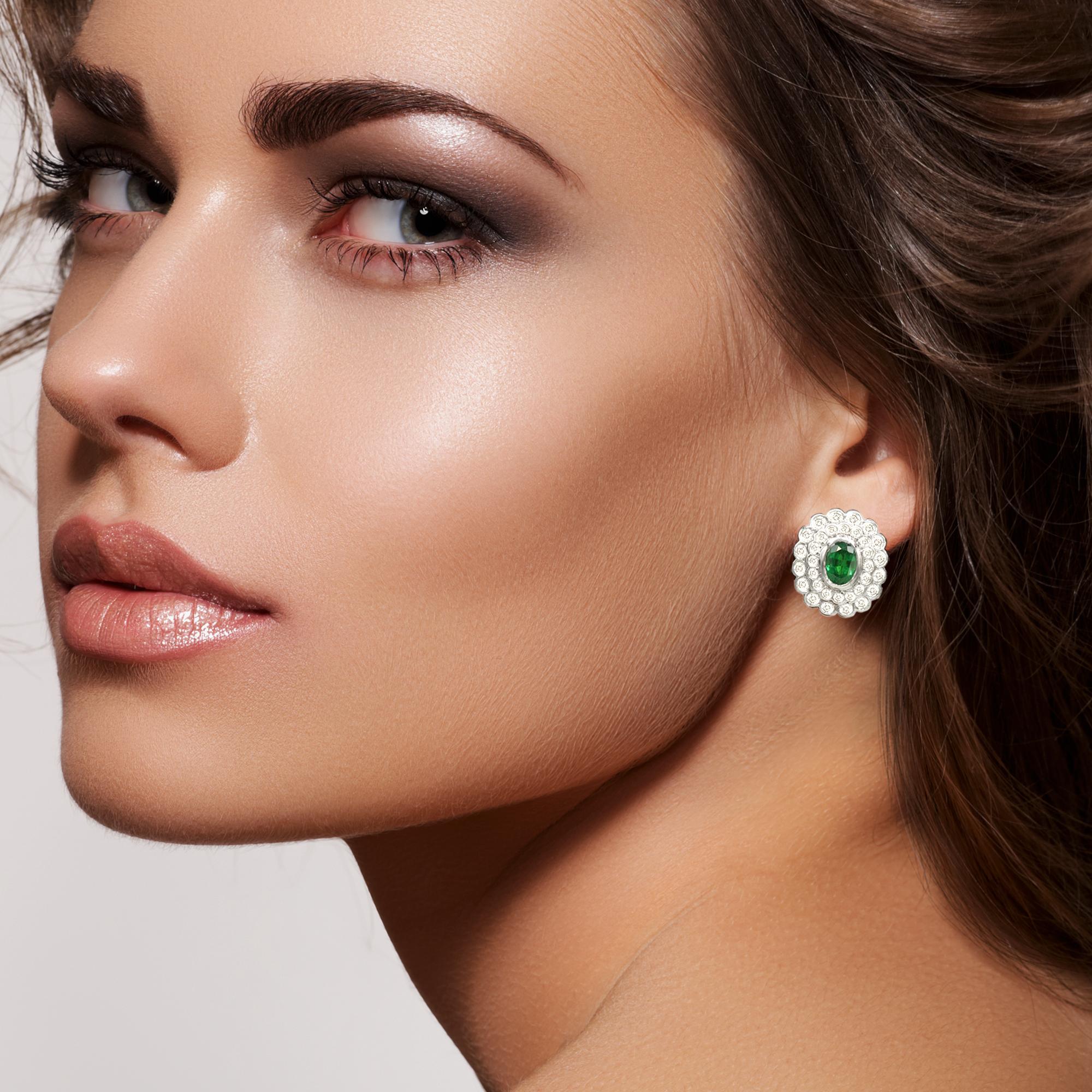 Classic Stavorite and Diamond Earrings 18 Karat Gold Oval Shape Green Tsavorite For Sale 5