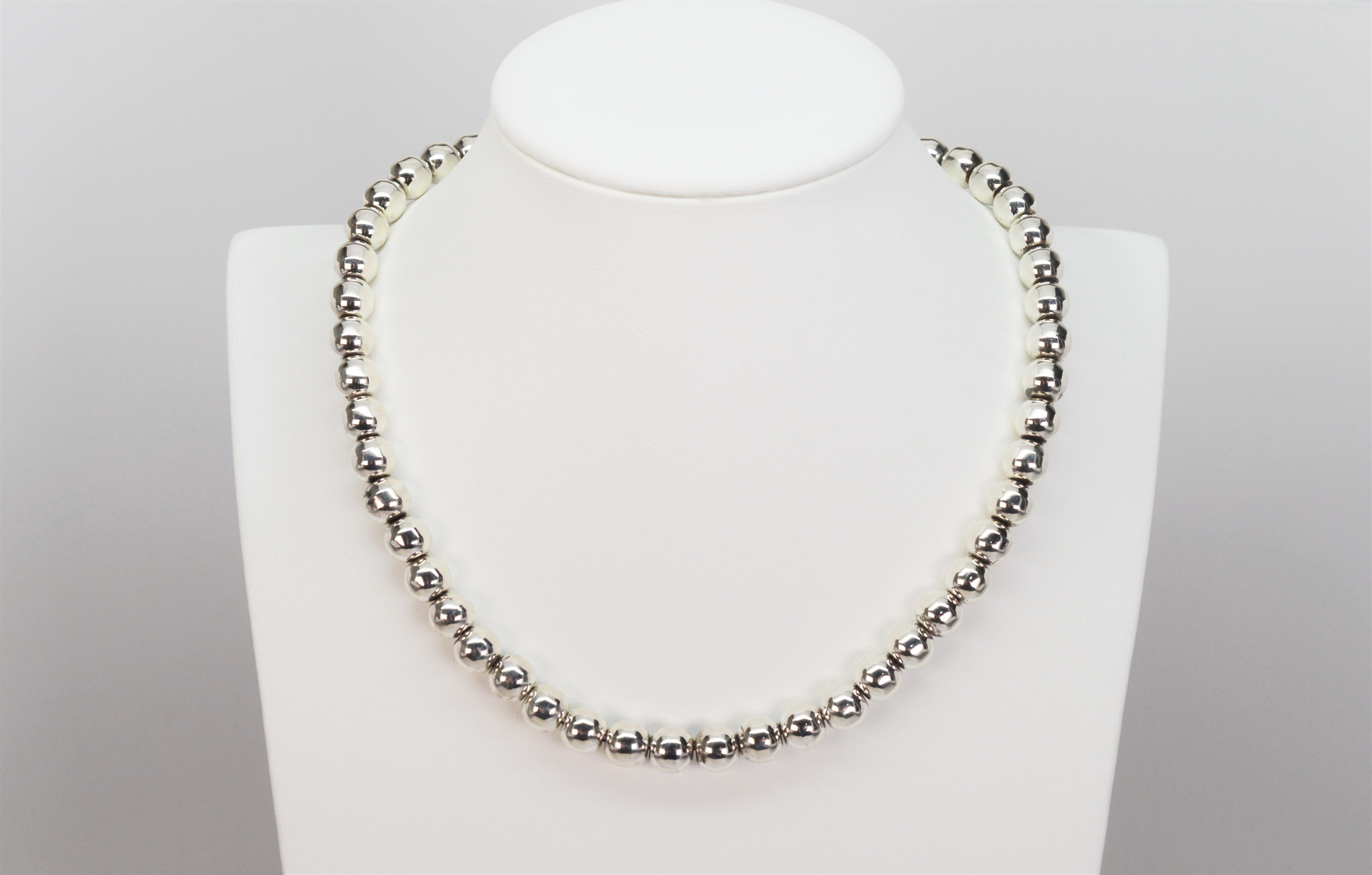 Collier classique de perles en argent sterling avec fermoir en forme de boîte Pour femmes en vente