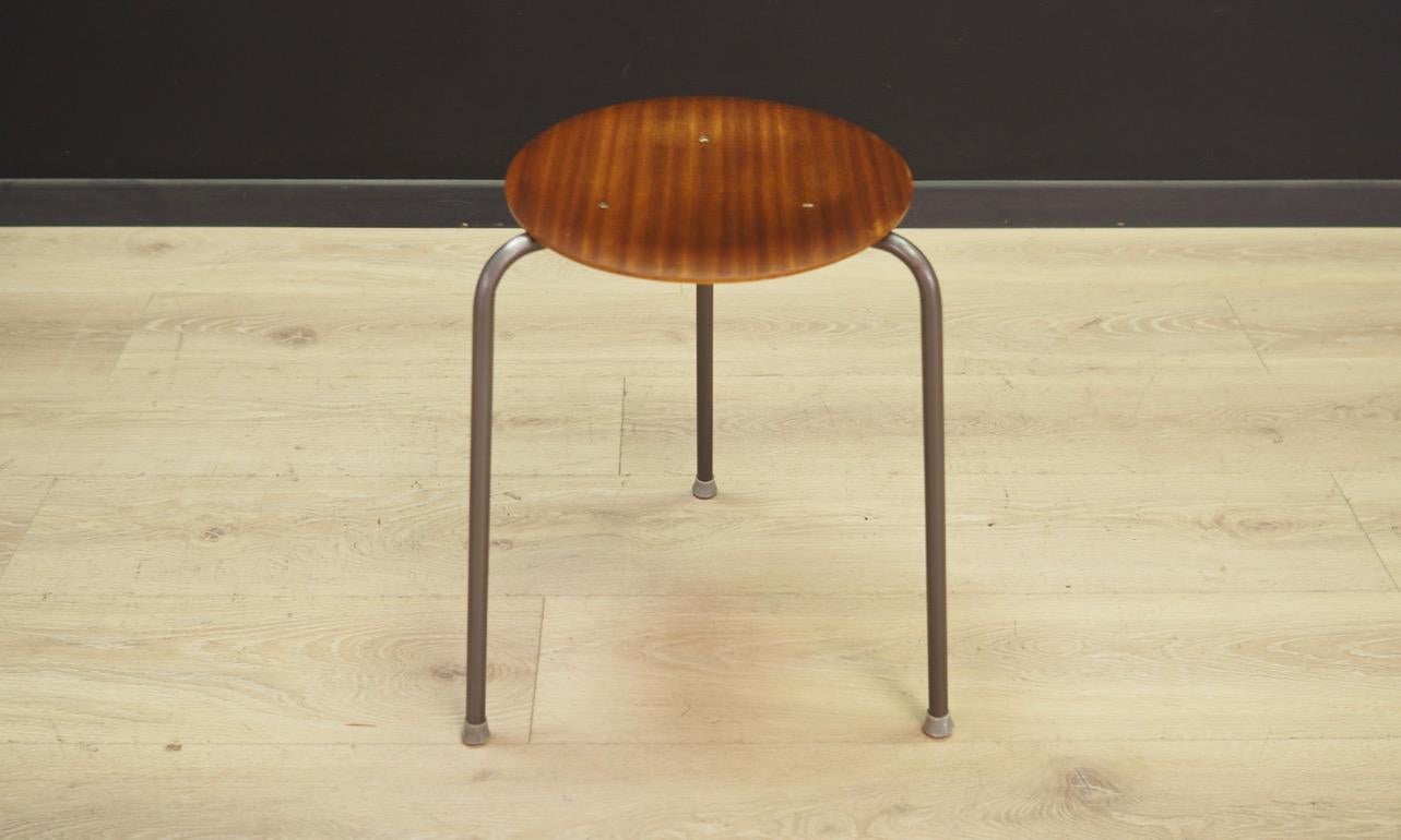 Classic stool of the 1960s-1970s. Danish design. Seat made of mahogany veneer and legs are made of metal. Preserved in good condition - directly for use.

Dimensions: height 44cm, seat diameter 30cm.