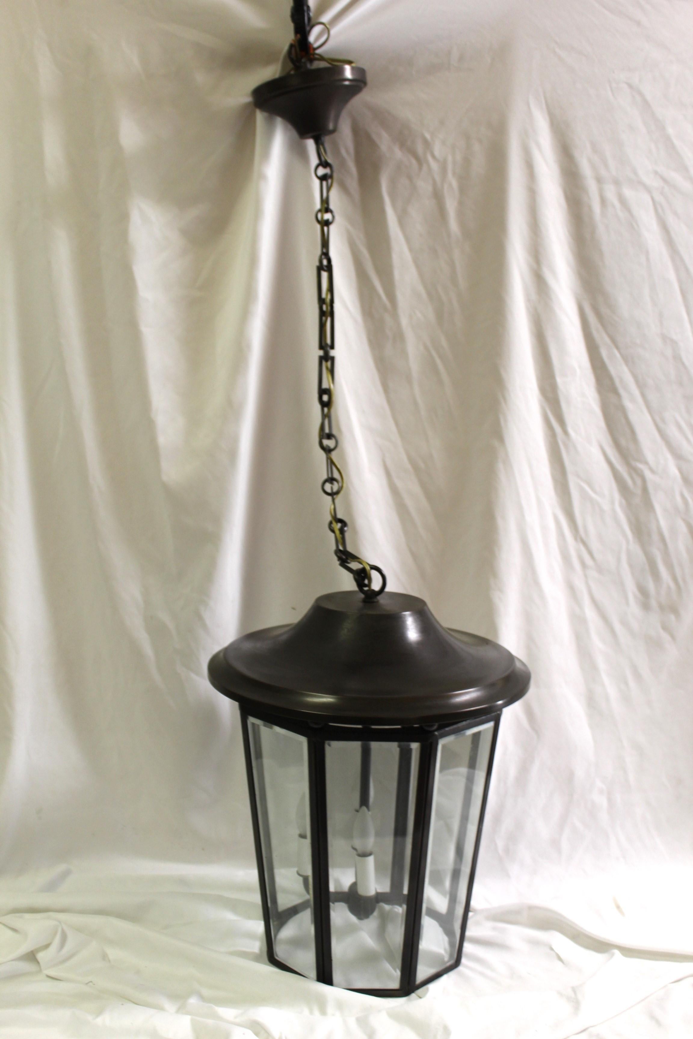 Classic Style Lantern , Bronze Finish , English style , Beveled Glass For Sale 2