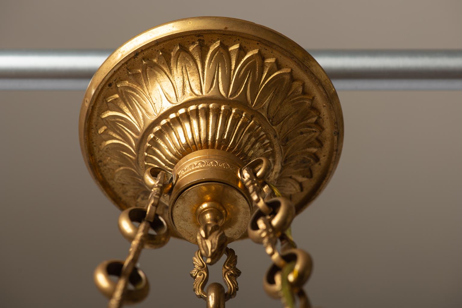 Classic Swan Französischer Empire Kronleuchter aus vergoldeter Bronze im Angebot 6