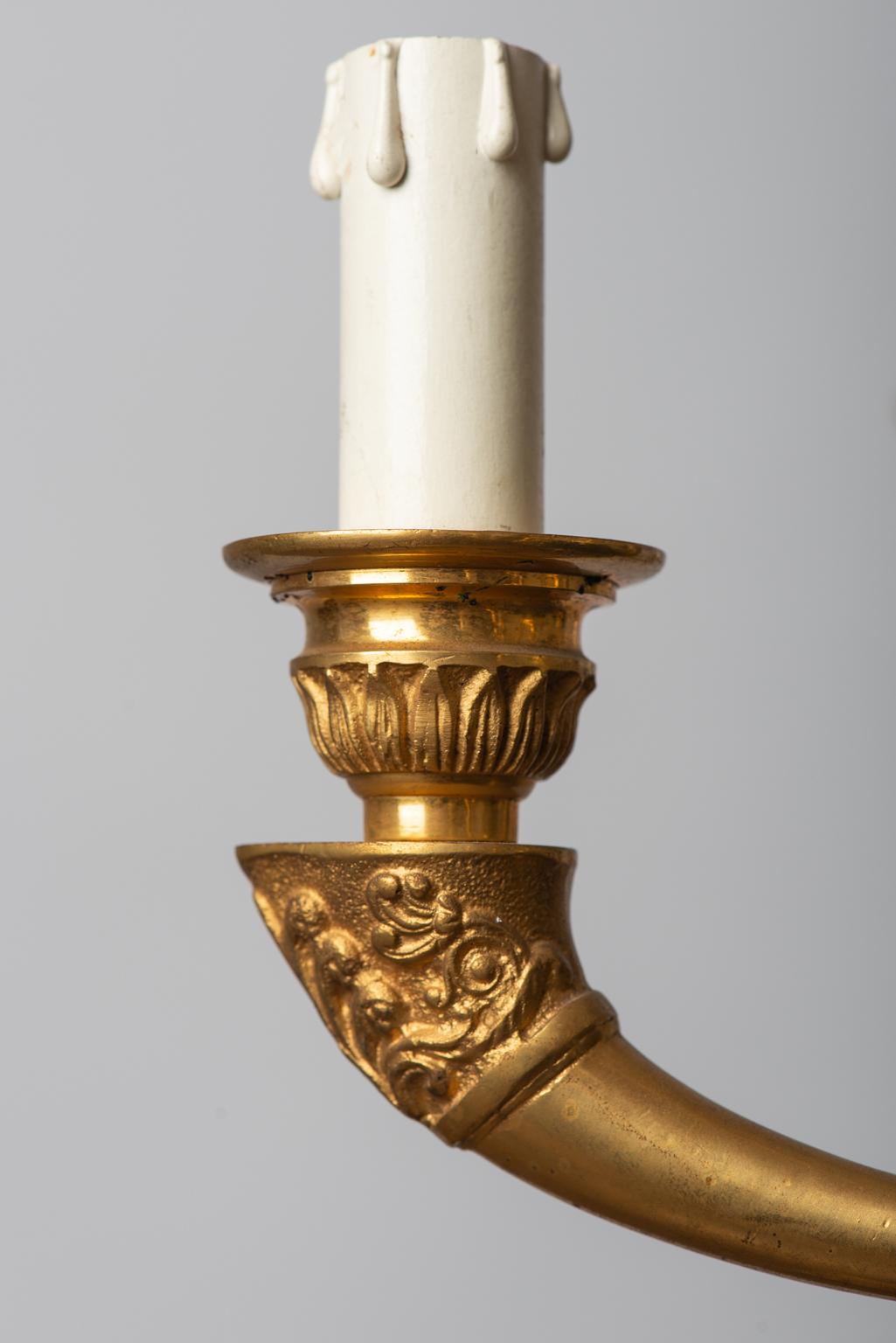 Classic Swan Französischer Empire Kronleuchter aus vergoldeter Bronze im Angebot 7