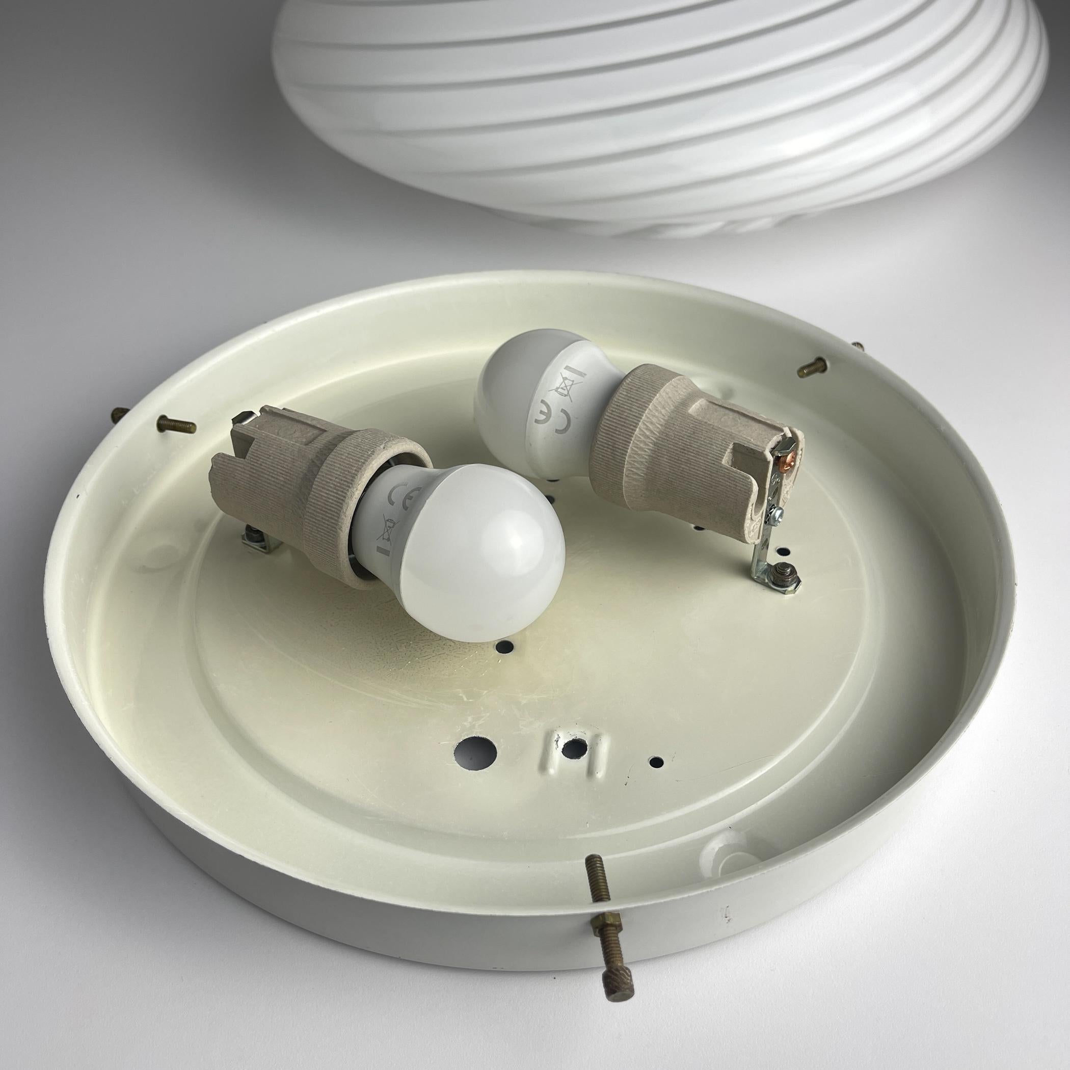 Vetro di Murano Lampada da soffitto o da parete in vetro di murano a volute classiche Italia anni '70
