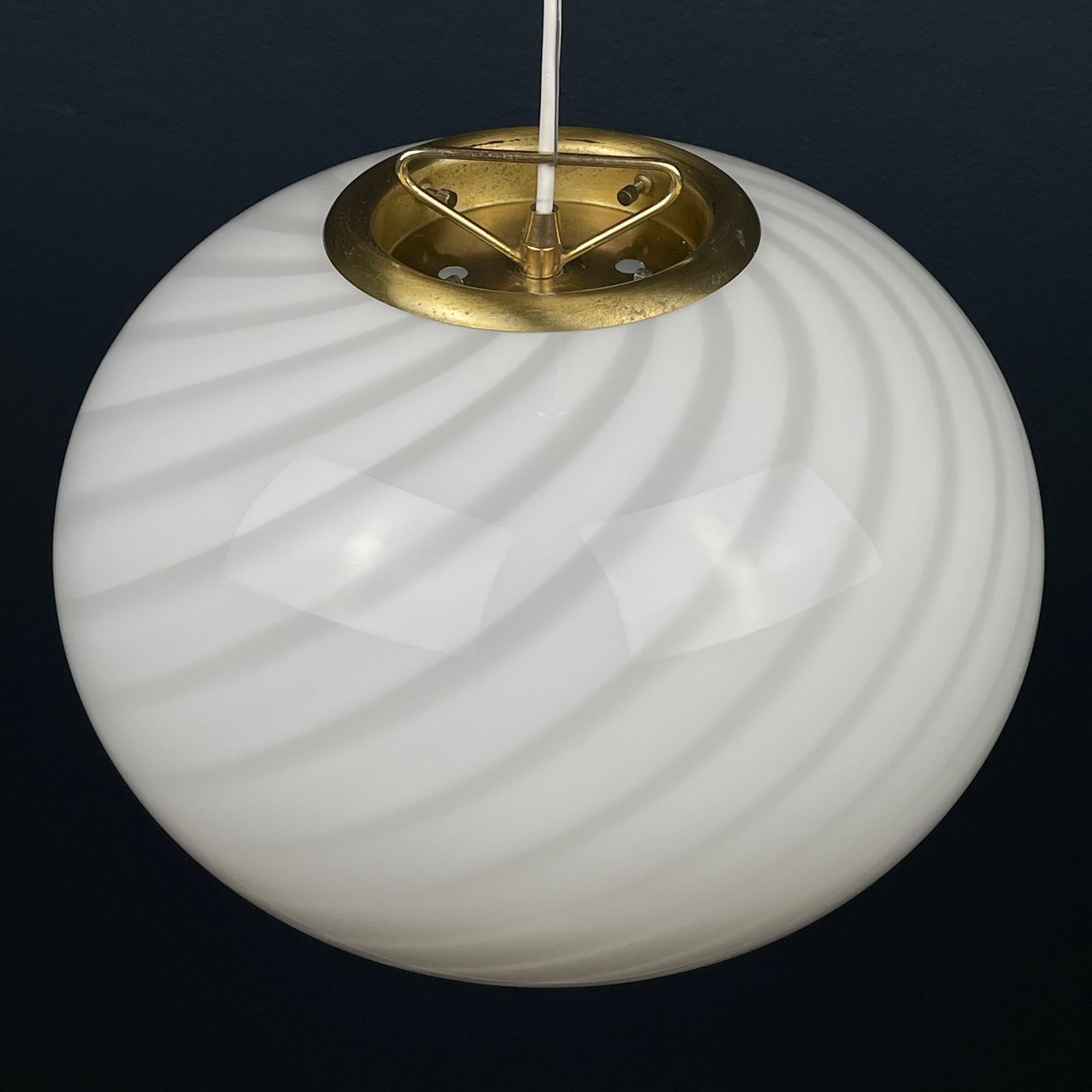 Classic swirl Murano glass pendant lamp Italy 1970s  For Sale 5