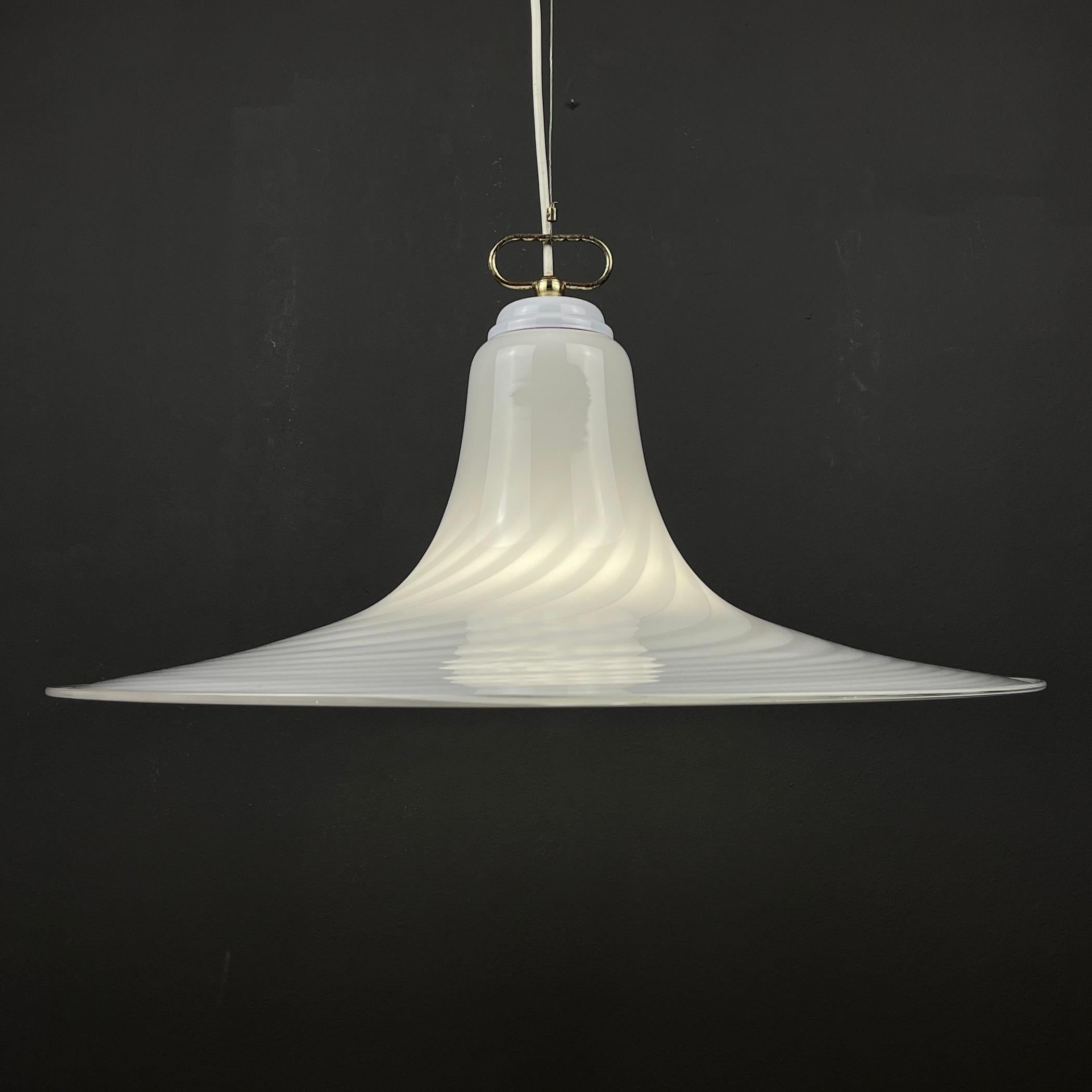 Vetro di Murano Lampada a sospensione classica in vetro di Murano Vetri Murano Italia anni '70 in vendita