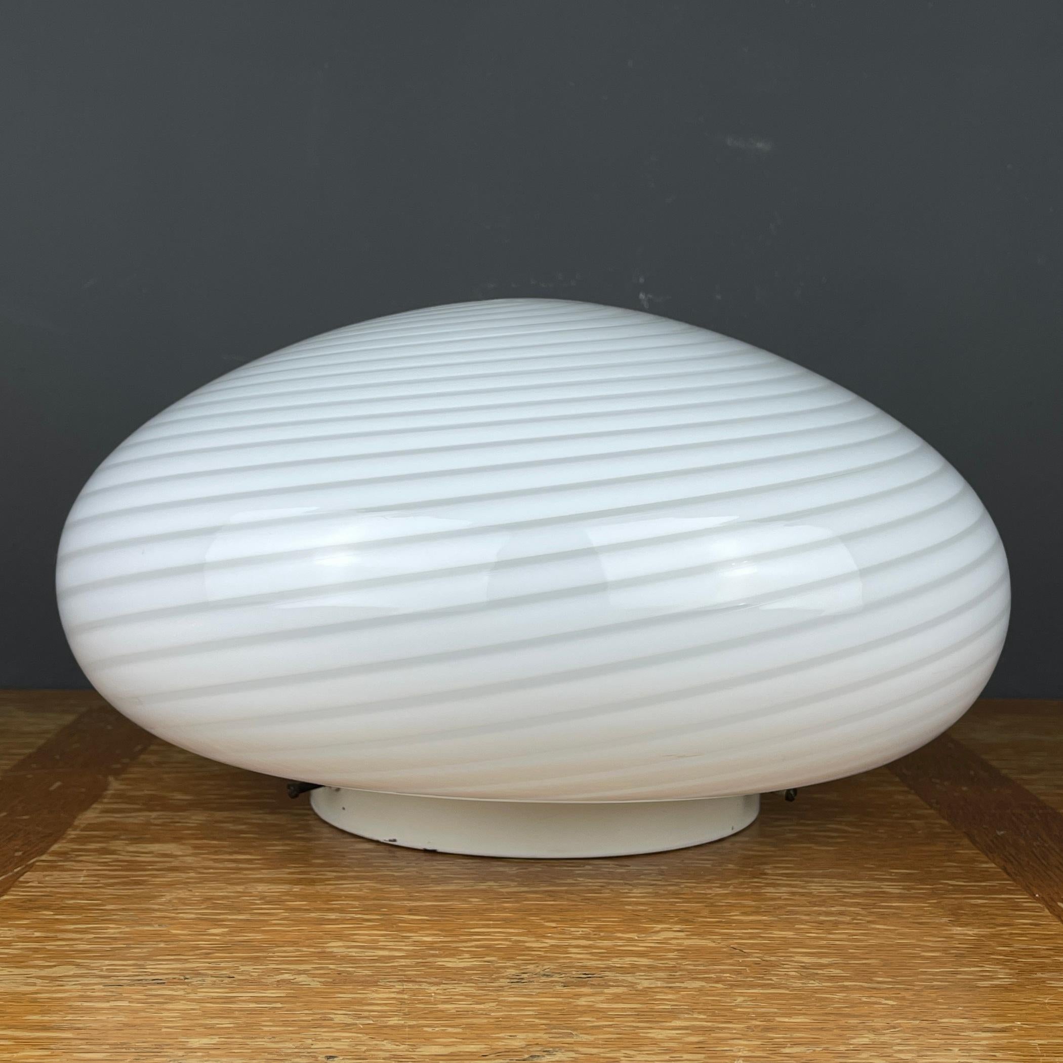 Classic swirl white murano glass ceiling or wall lamp Vetry Murano 022 by Venini For Sale 5