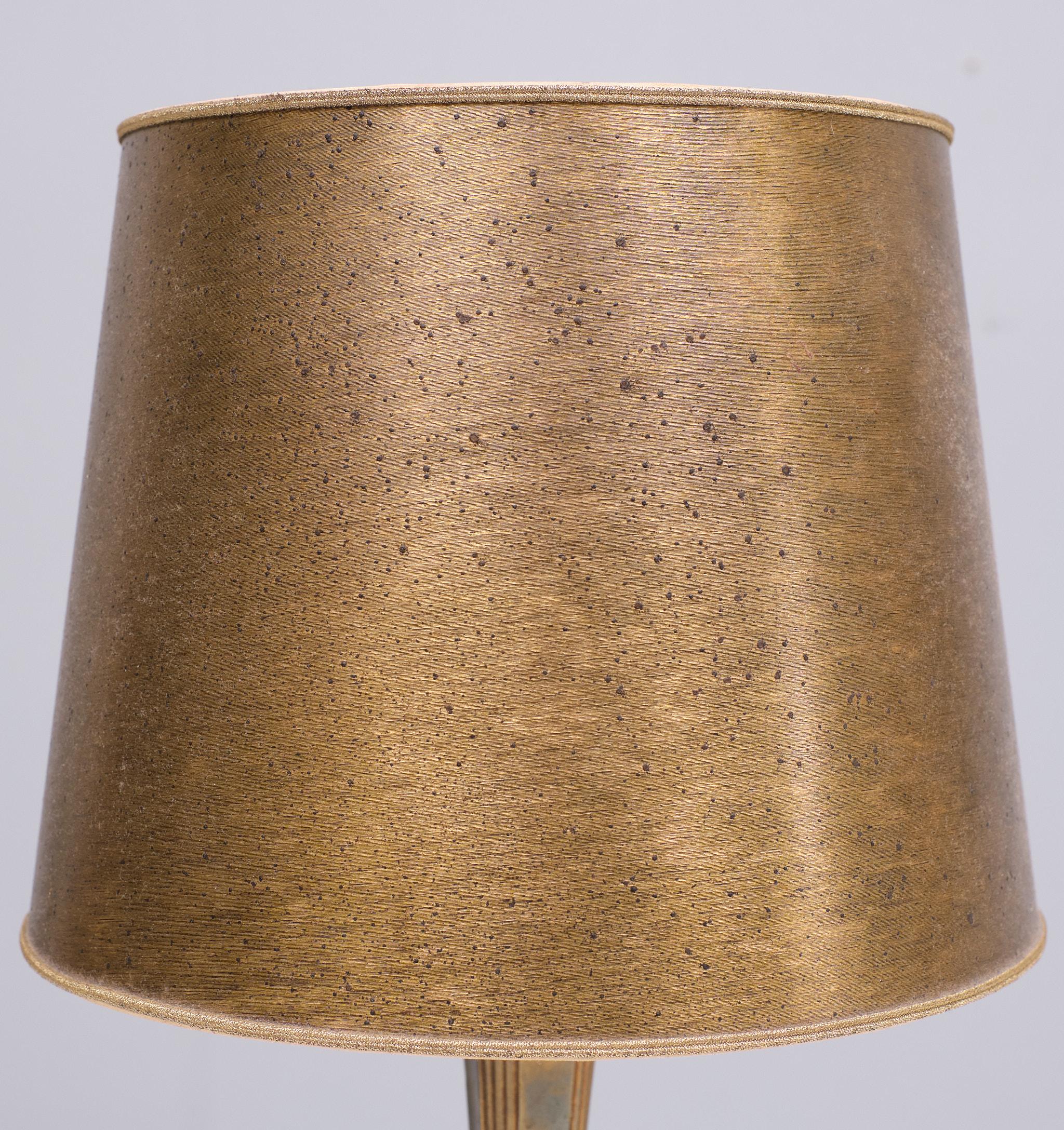 Classic table lamps  Antique Gold color .1960s  In Good Condition For Sale In Den Haag, NL
