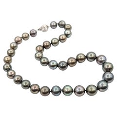 Collana classica di perle di Tahiti in 14k