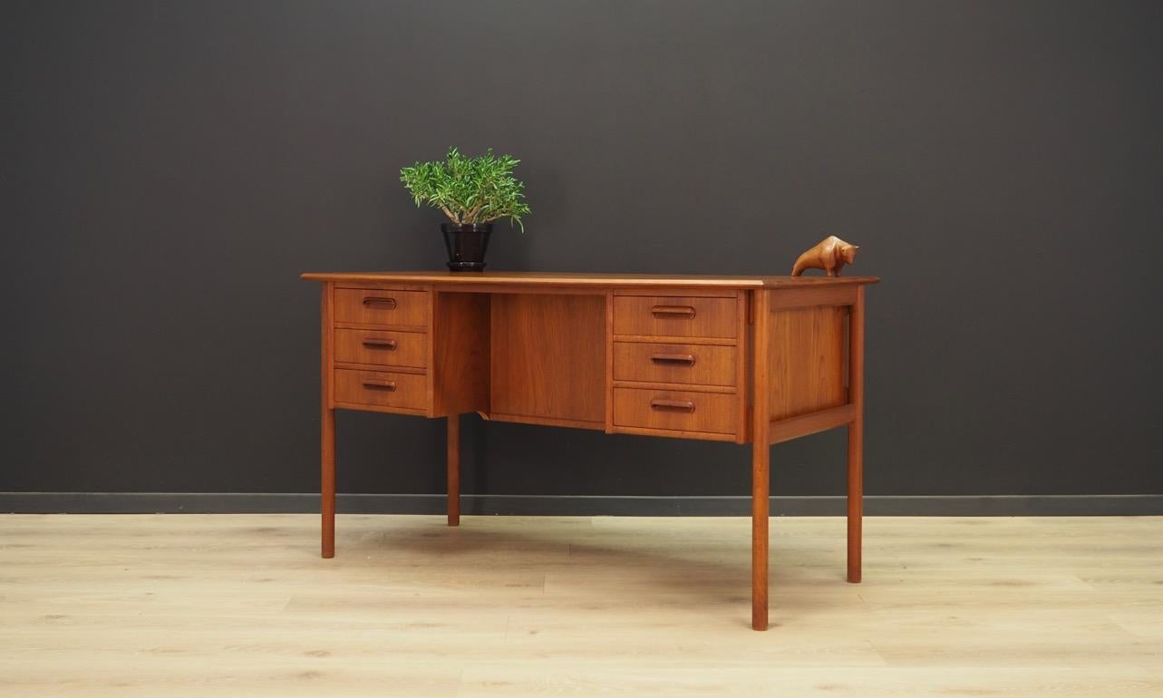 Scandinavian Classic Teak Desk Danish Design, 1960-1970