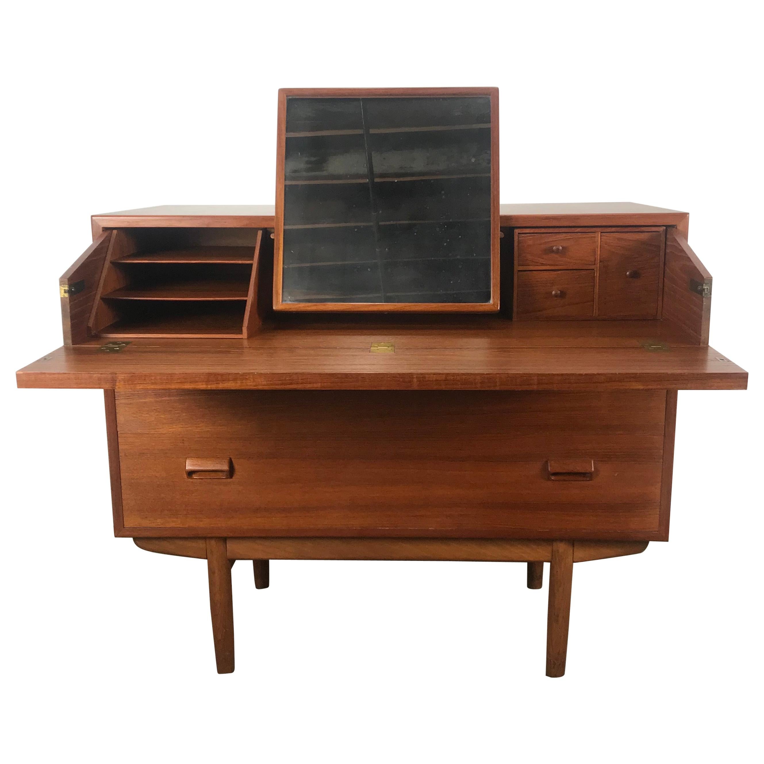 Classic Teak Dresser Desk or Vanity Designed by Børge Mogensen, Denmark