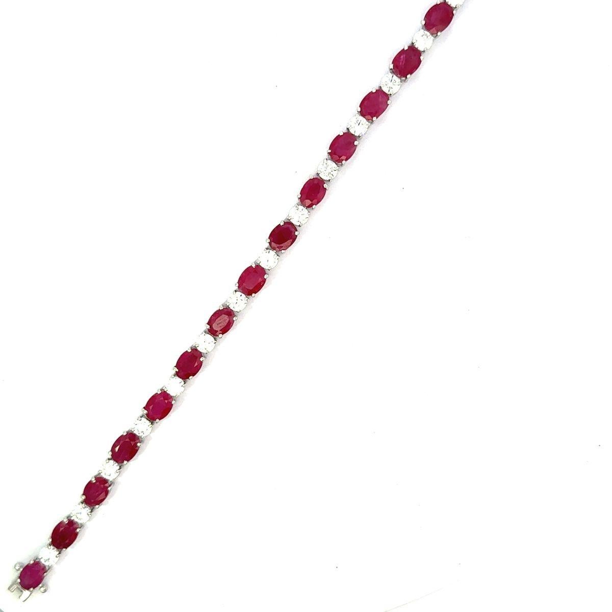 925 Silver in Modern Ruby and CZ Silver Tennis Bracelet Gift for Her Graduation For Sale 2