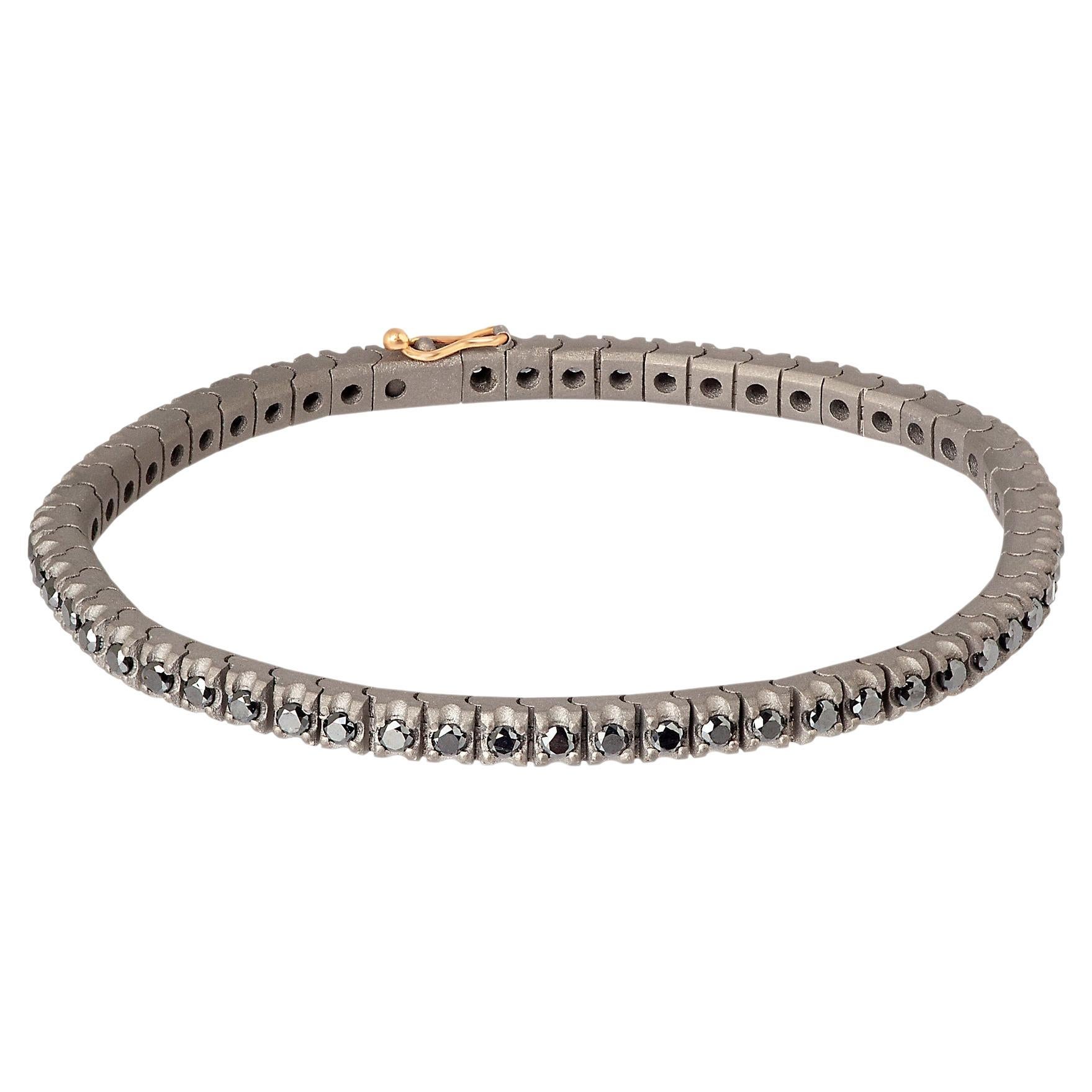 Classic Tennis Bracelet in Titanium, 18kt Red Gold and Black Diamonds For Sale