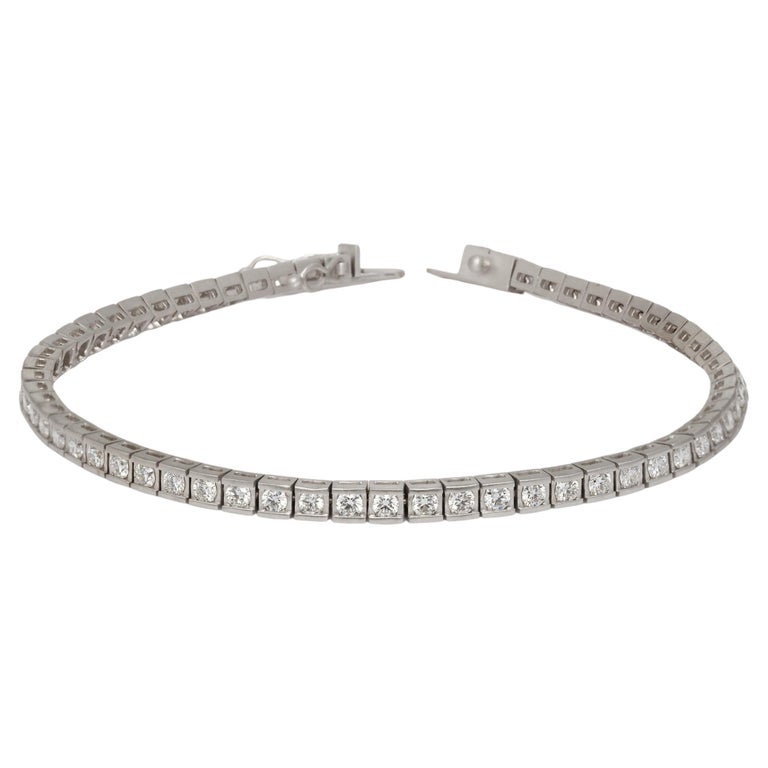 Classic Tennis Bracelet with Diamonds in Solid White Gold VVS Ideal Cut