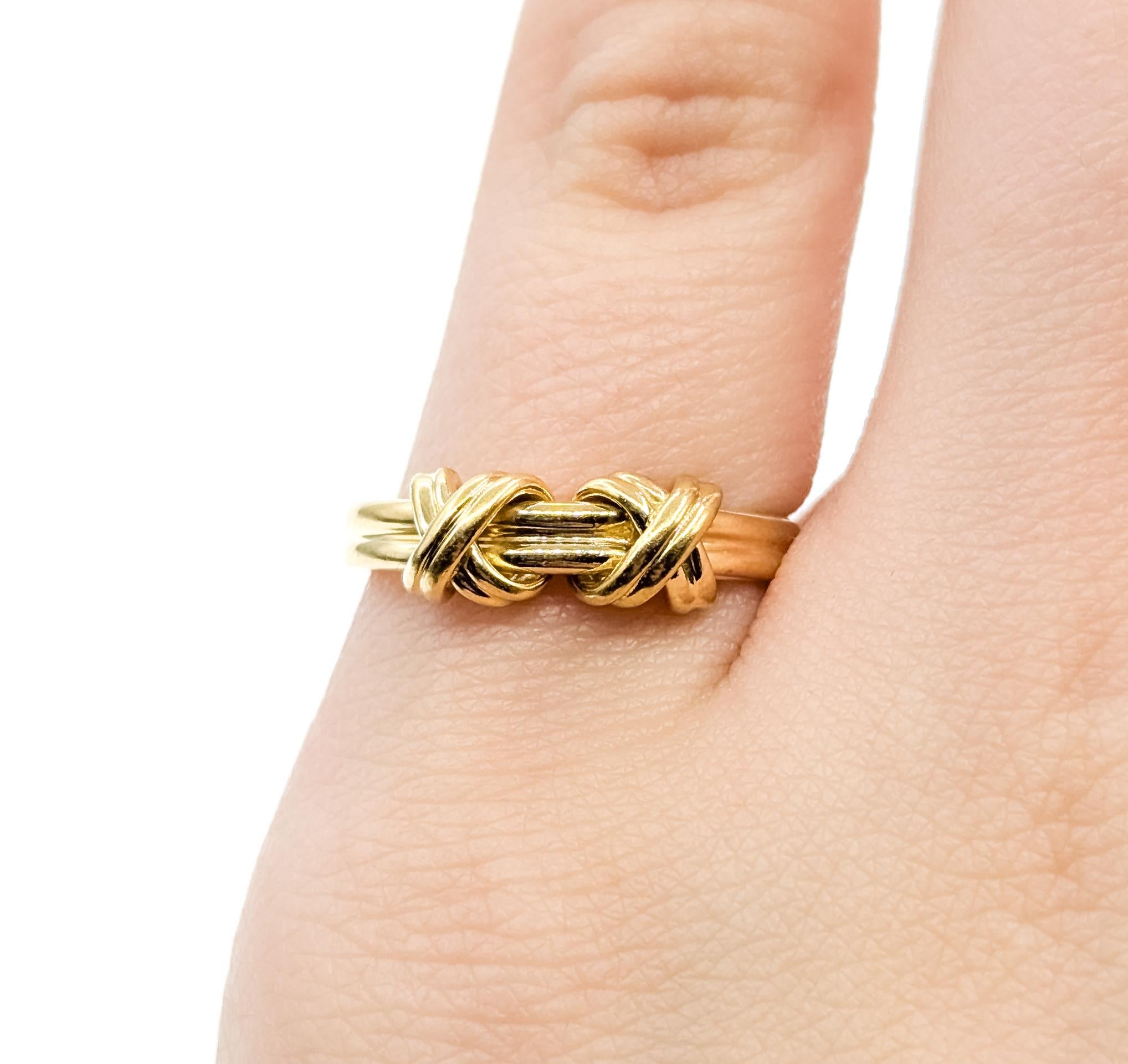 Classique Tiffany & Co. Bague nœud en or jaune 18k en vente 1