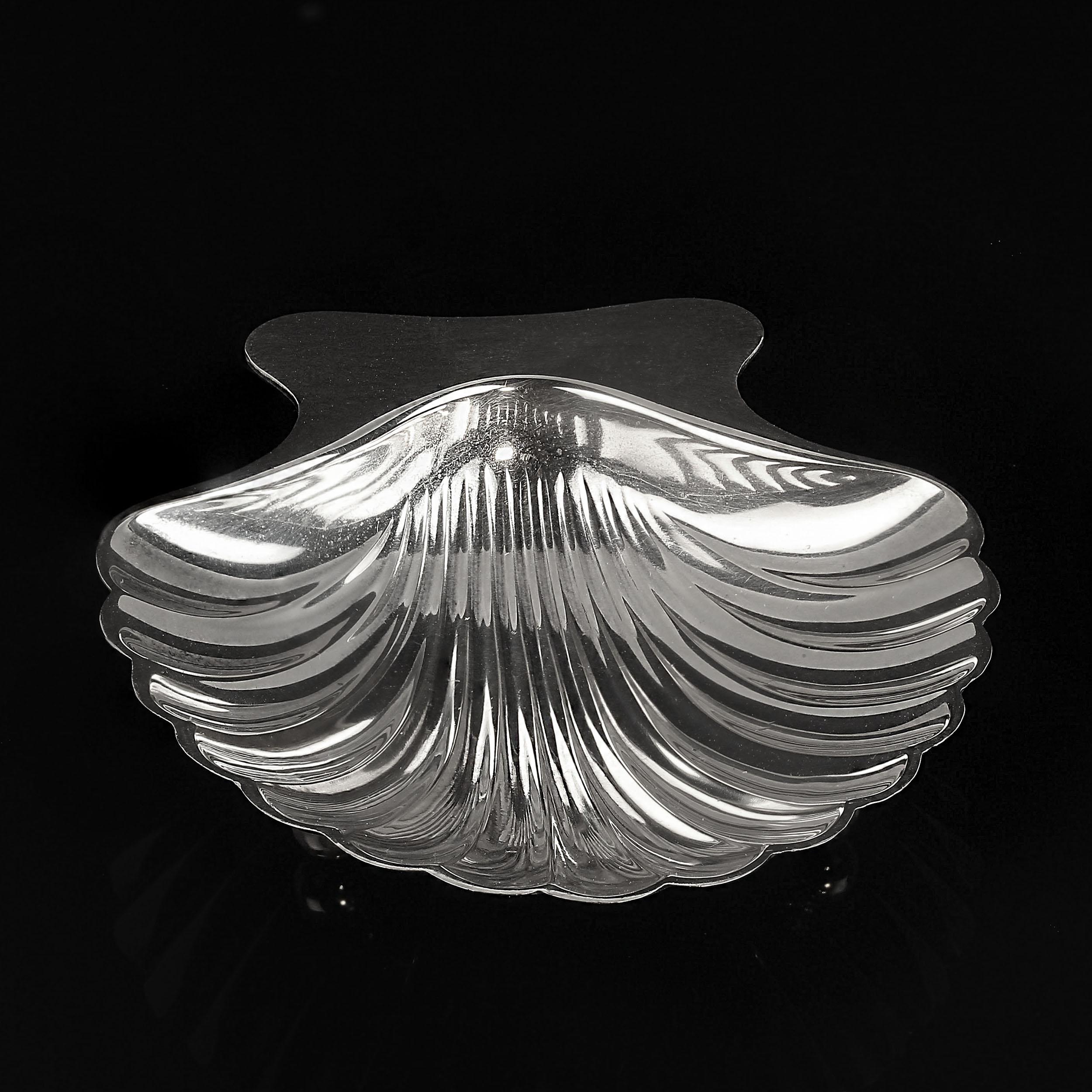 Sterling Silver Classic Tiffany & Co Shell Sterling Candy Dish For Sale