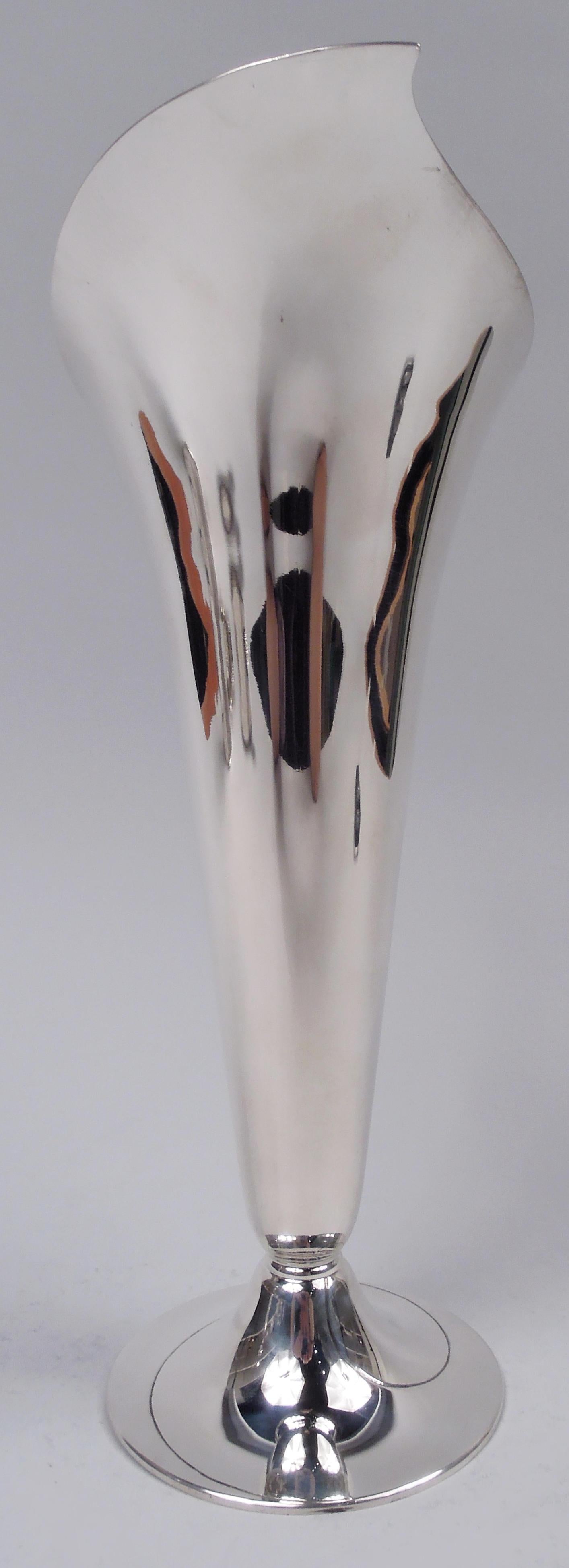 American Classic Tiffany Midcentury Modern Abstract Calla Lily Vase For Sale