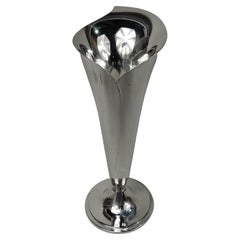 Classic Tiffany Mid-Century Modern Abstract Calla Lily Vase